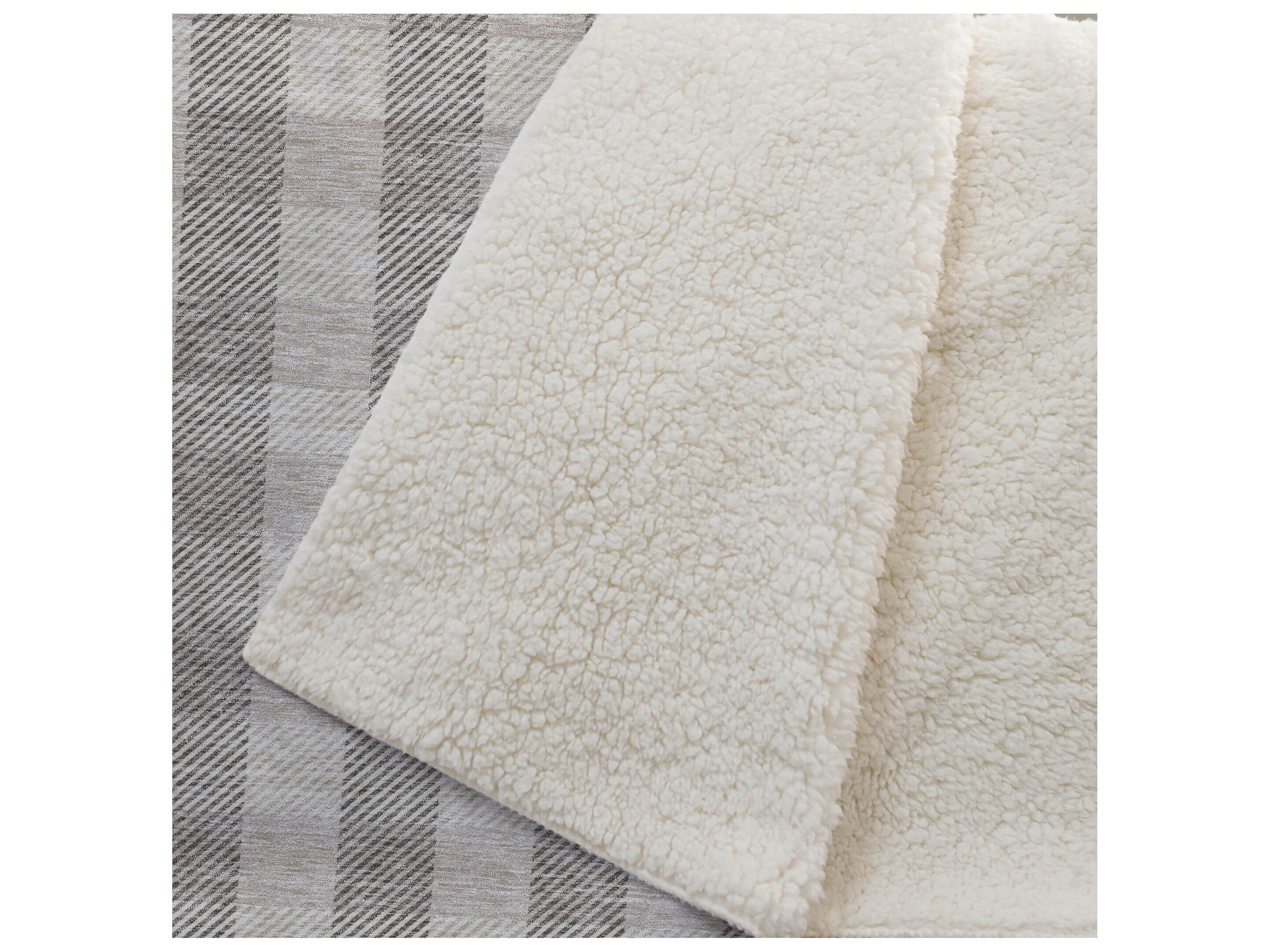 Dalyn Sherpa Brown Polyester Throw