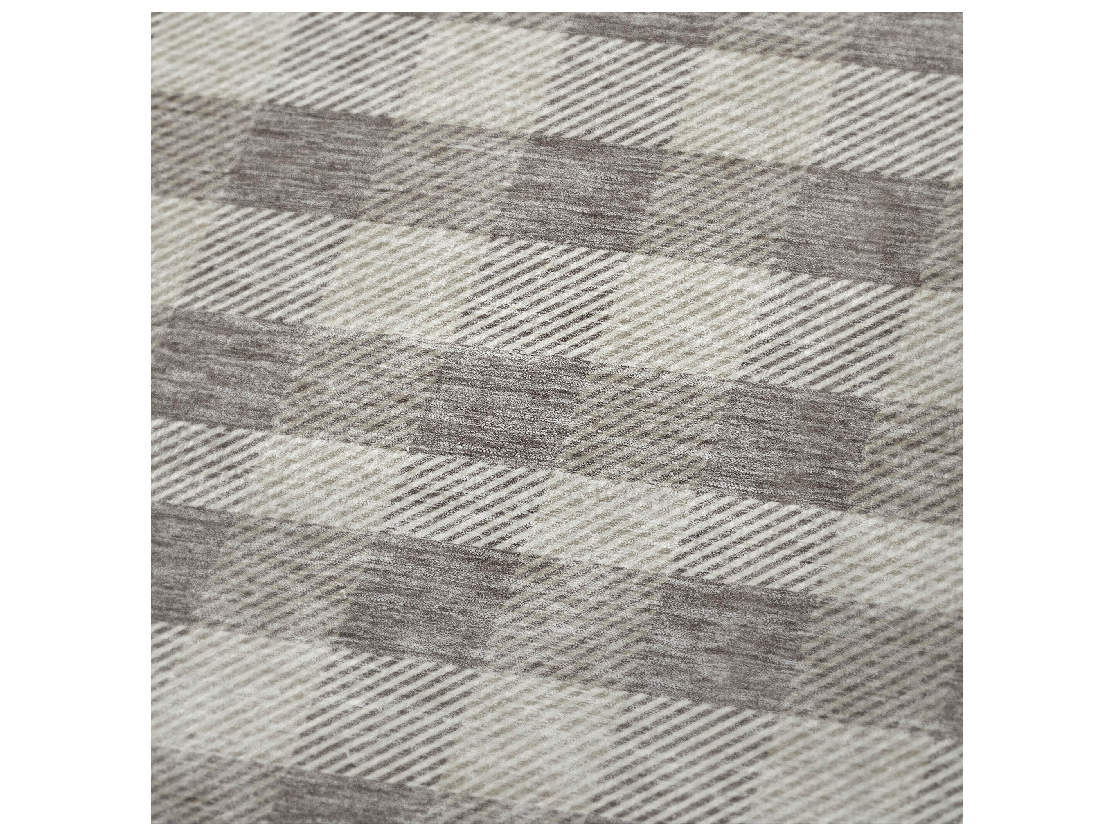 Dalyn Sherpa Brown Polyester Throw