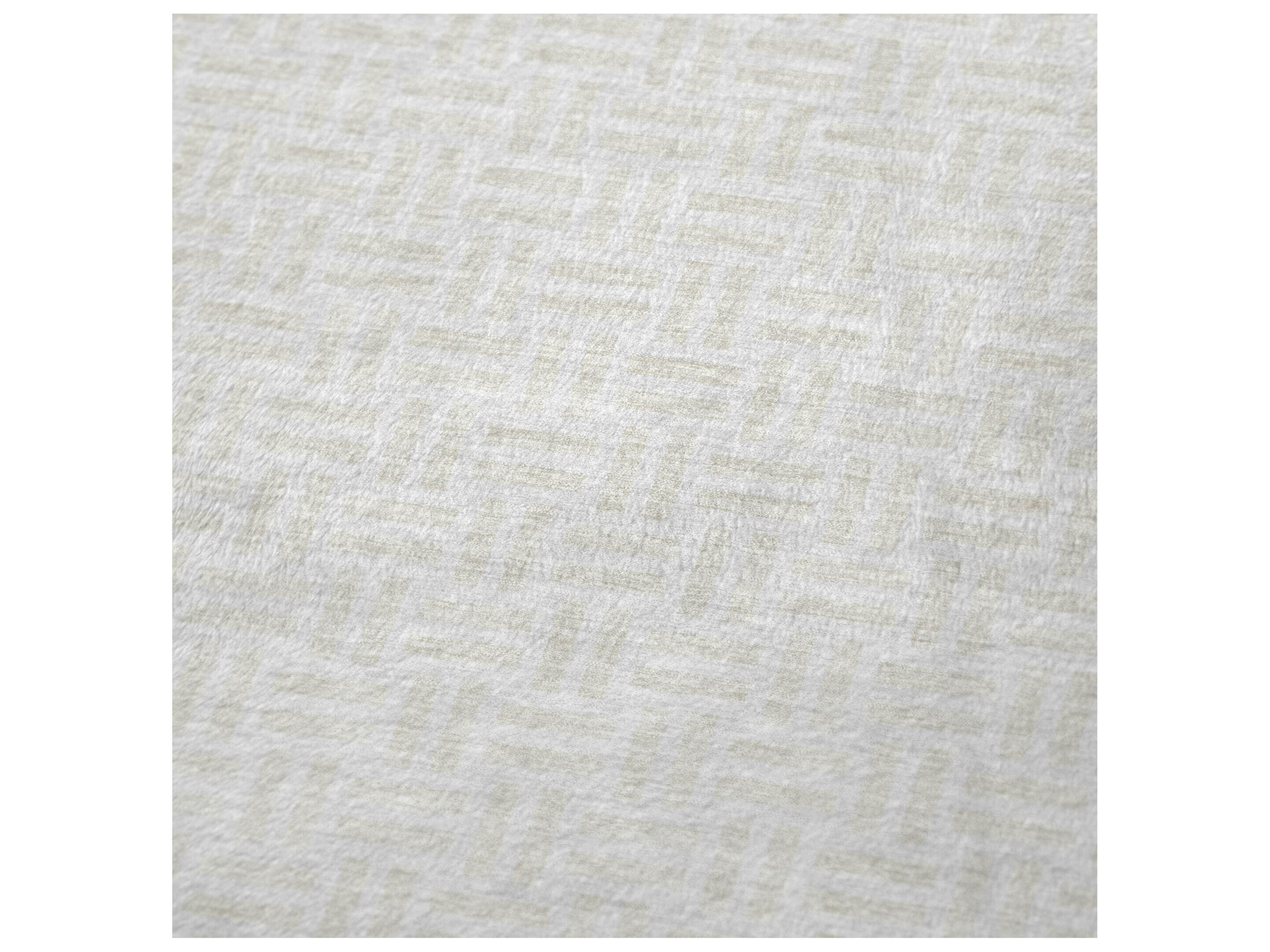 Dalyn Sherpa Ivory Polyester Throw