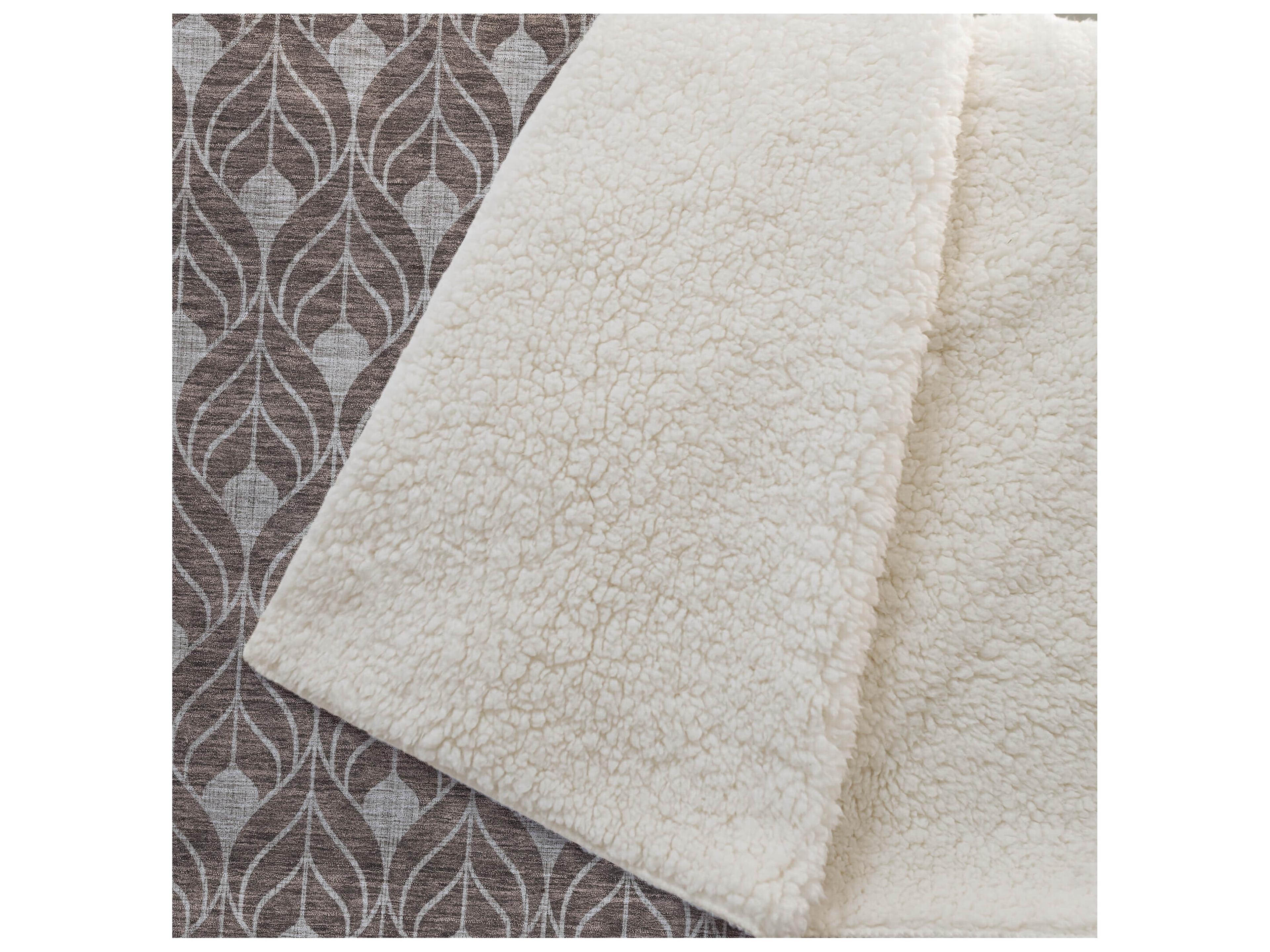 Dalyn Sherpa Brown Polyester Throw