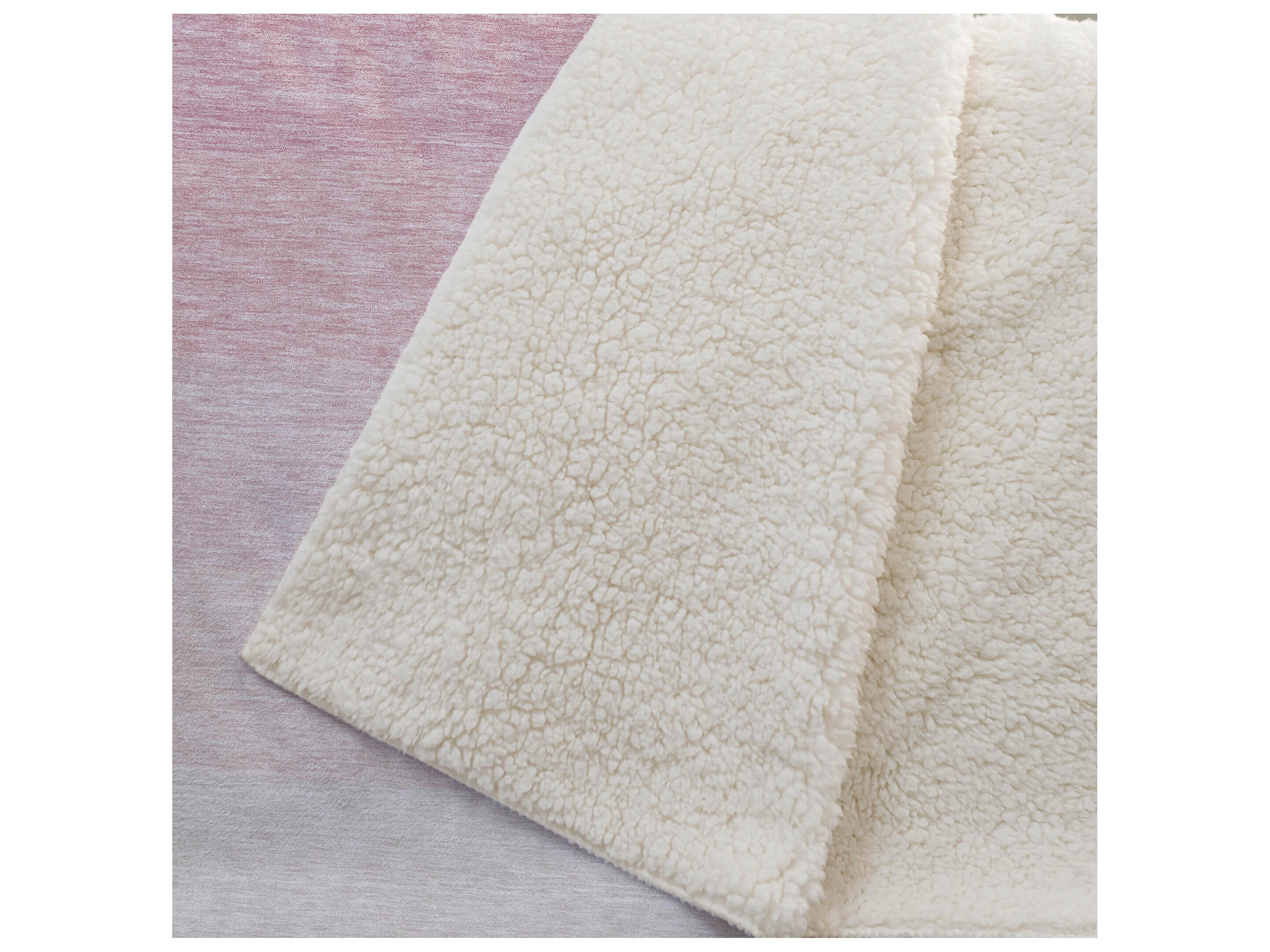 Dalyn Sherpa Pink Polyester Throw