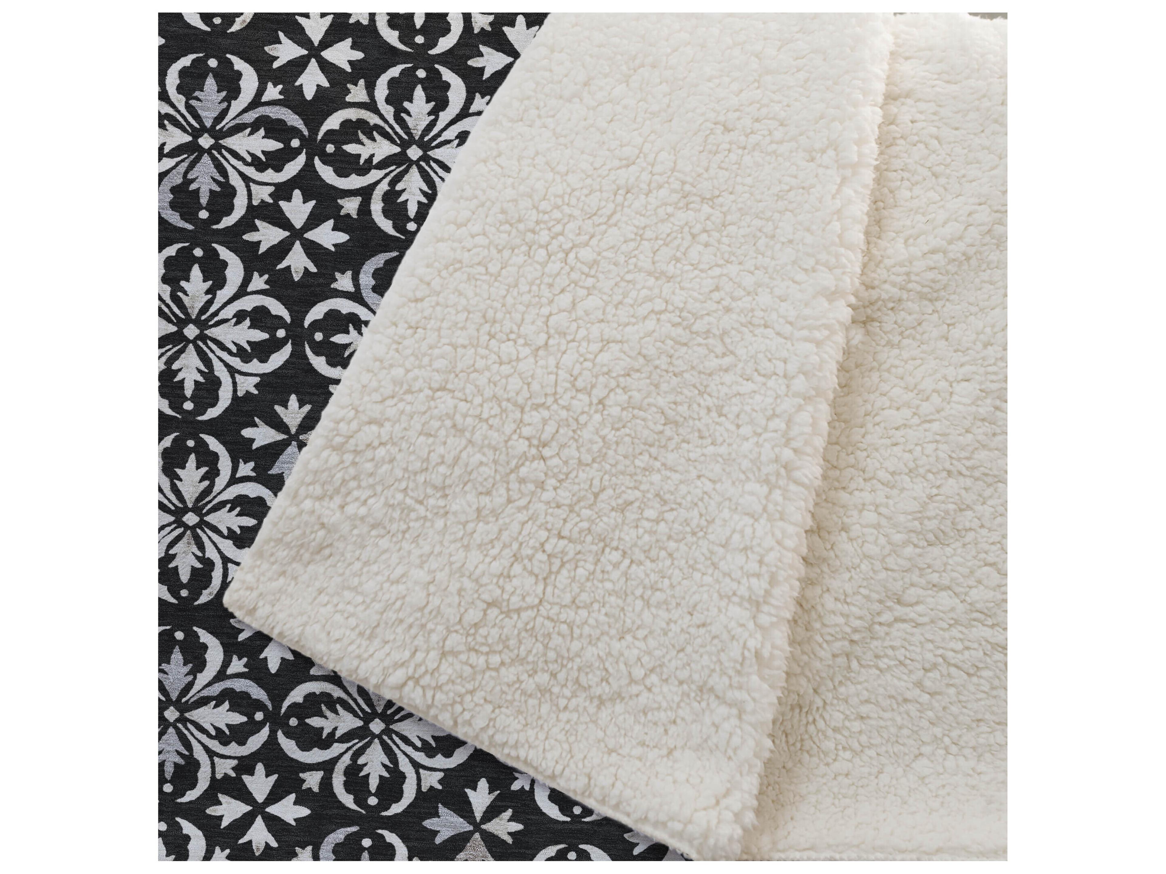 Dalyn Sherpa Black Polyester Throw