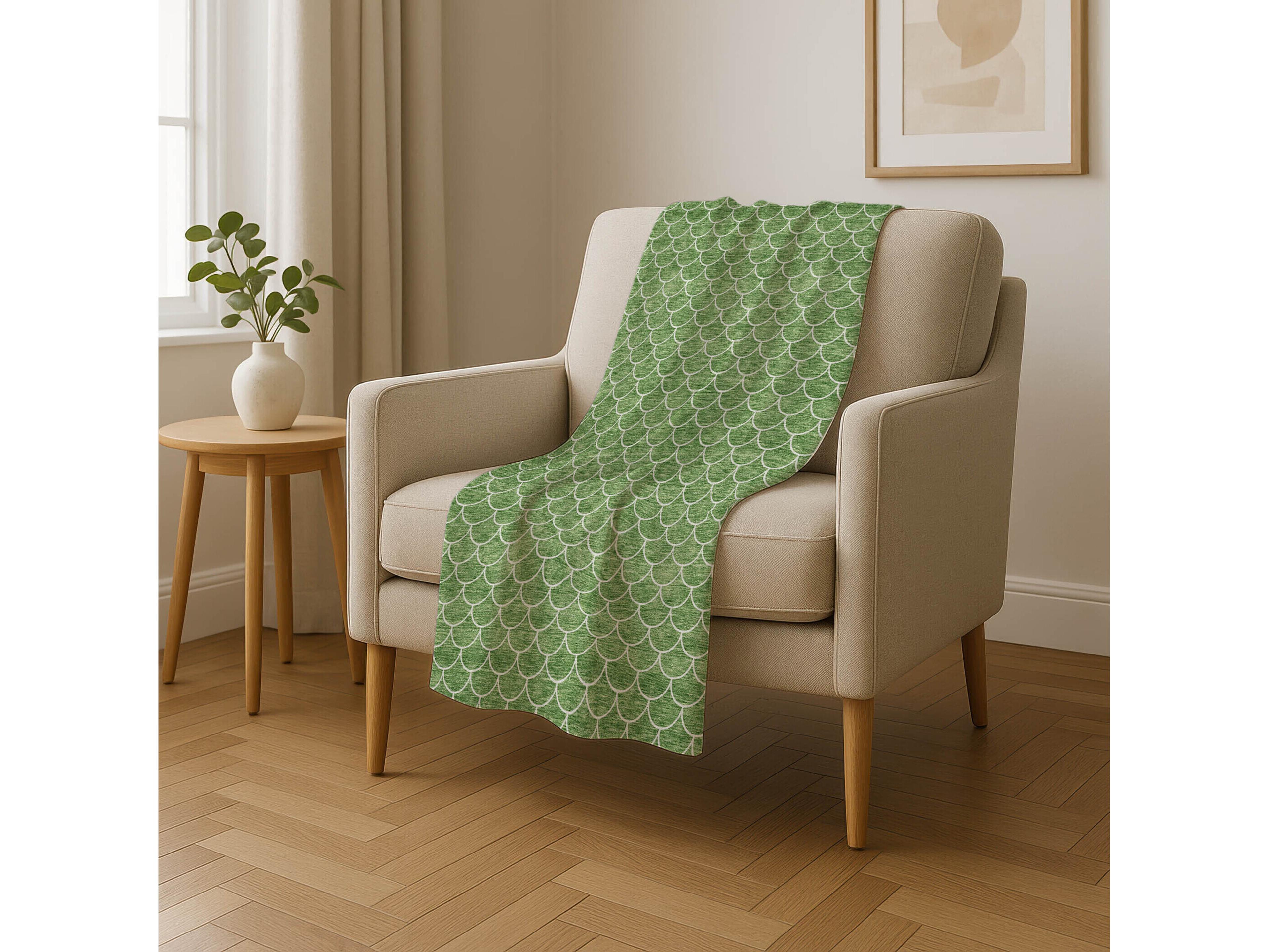 Dalyn Sherpa Green Polyester Throw