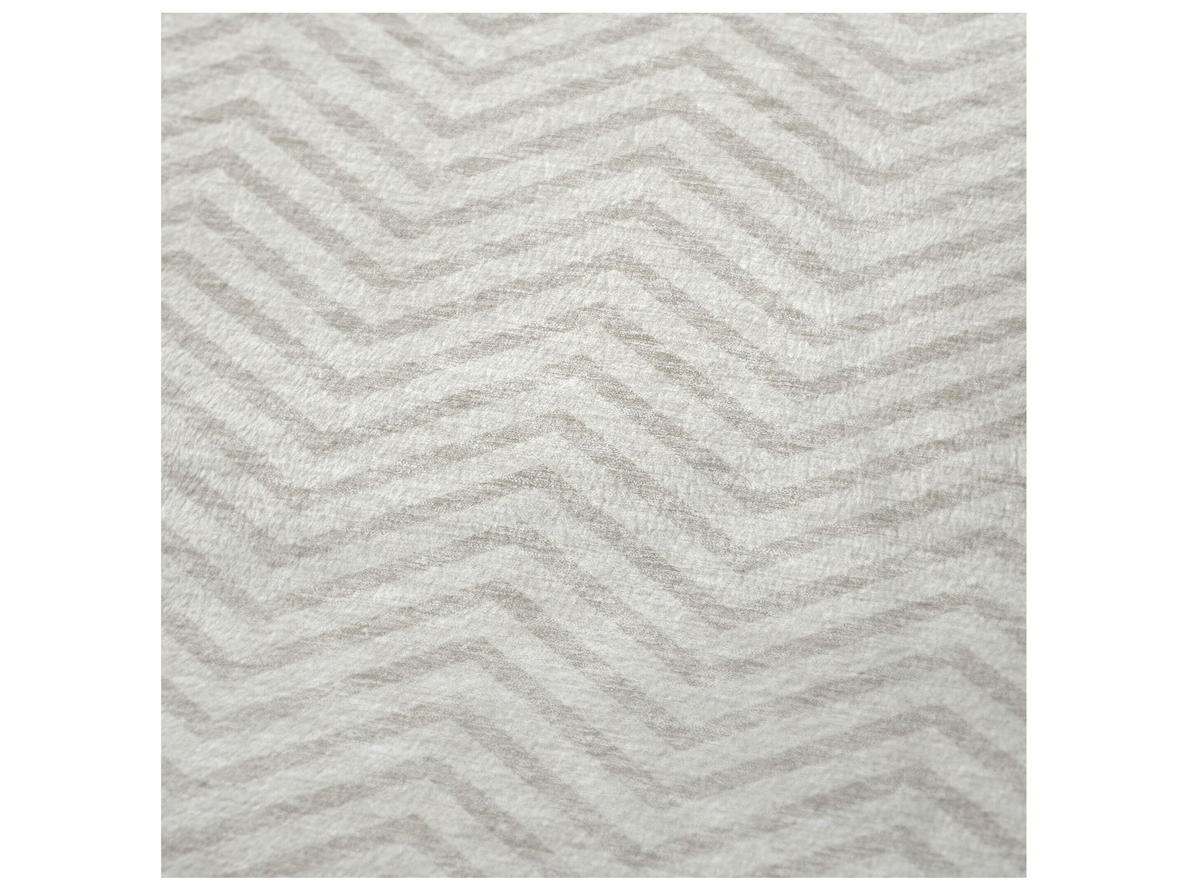Dalyn Sherpa Ivory Polyester Throw