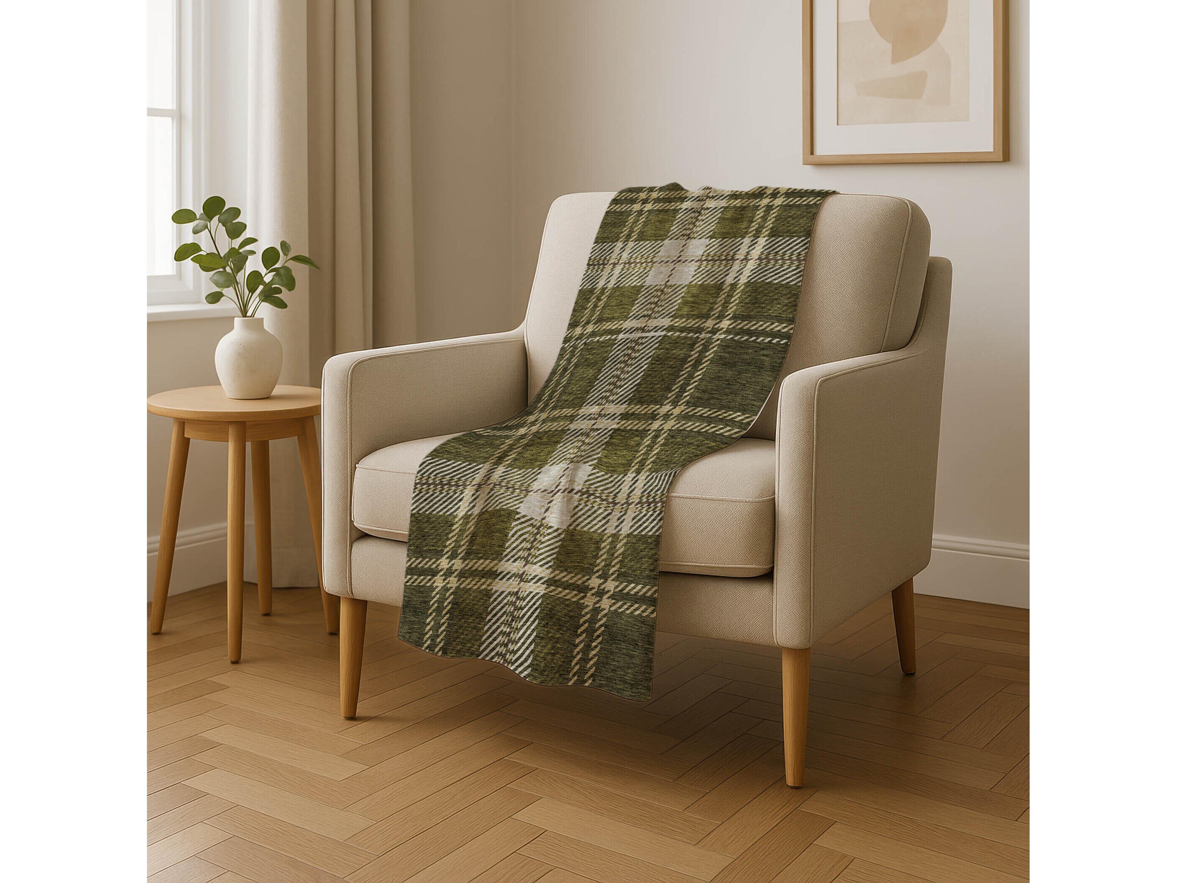 Dalyn Sherpa Green Polyester Throw