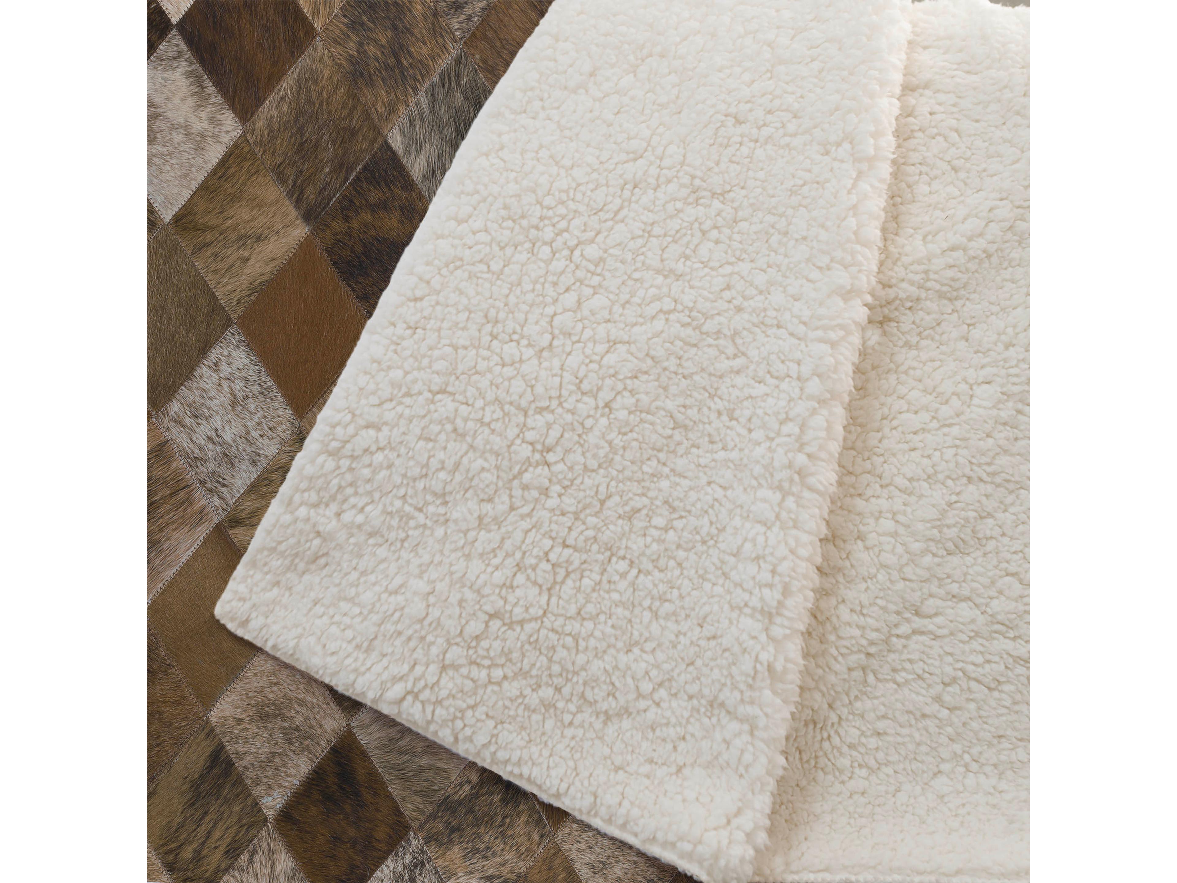 Dalyn Sherpa Brown Polyester Throw