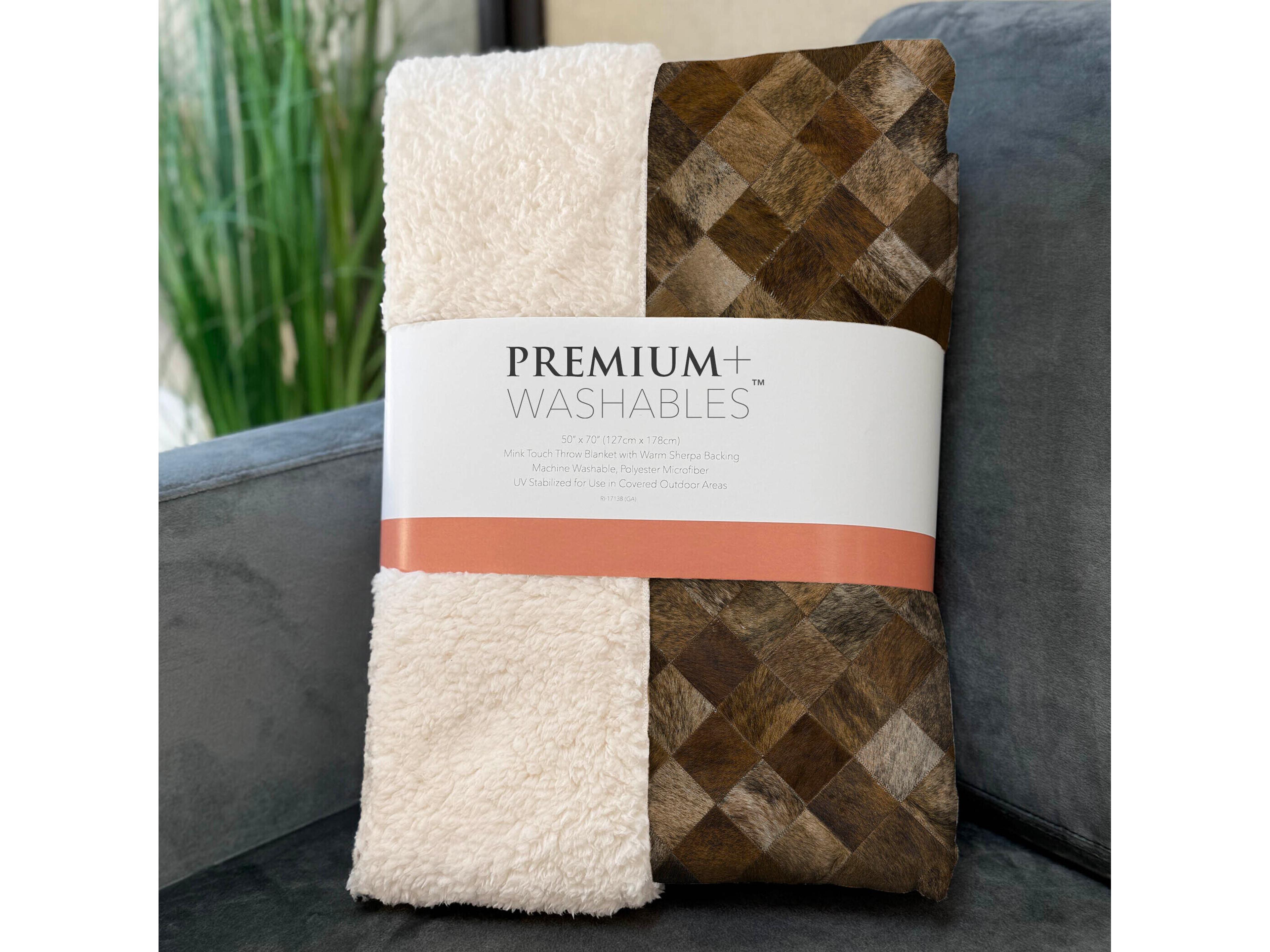 Dalyn Sherpa Brown Polyester Throw