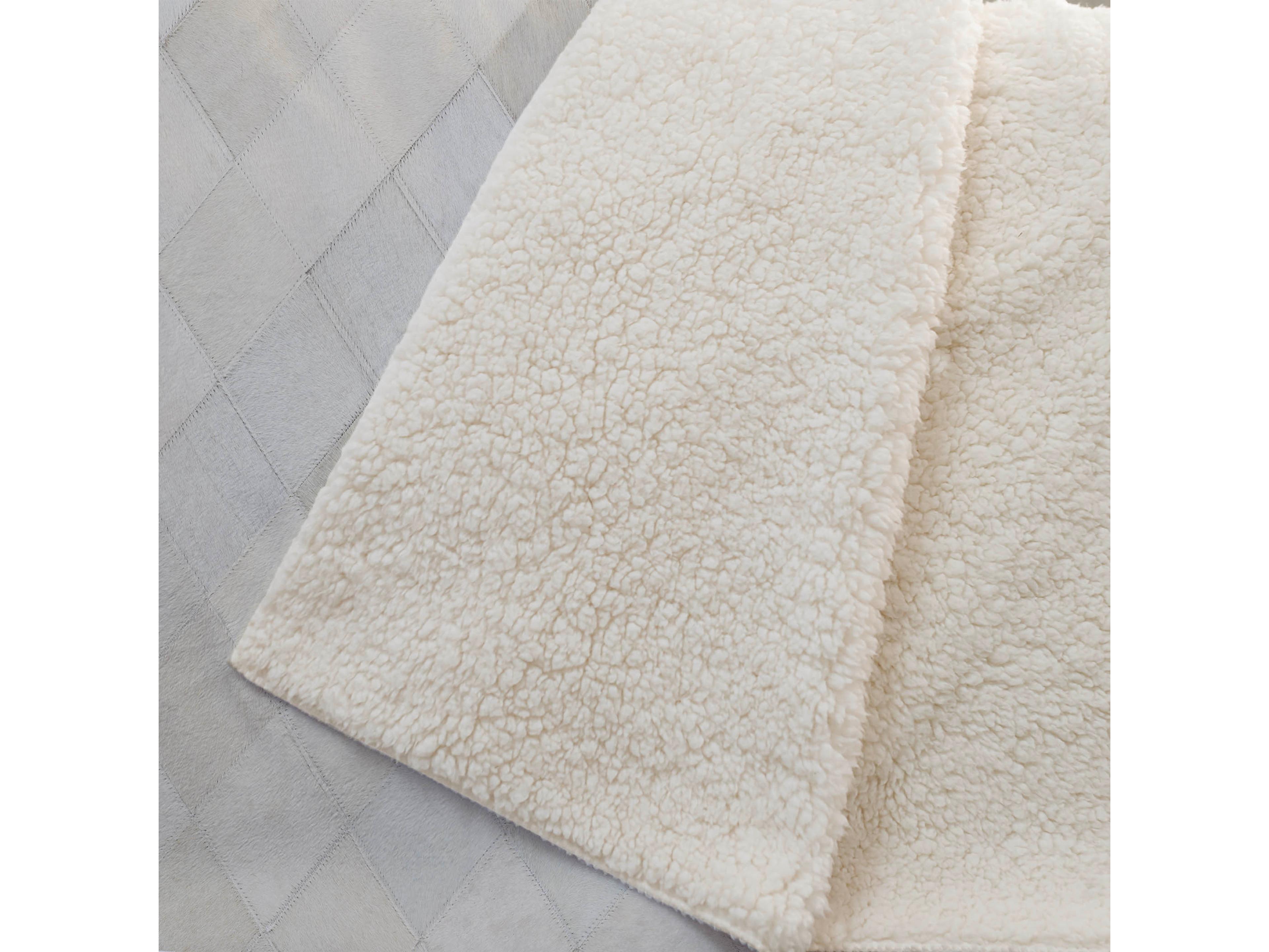 Dalyn Sherpa Ivory Polyester Throw