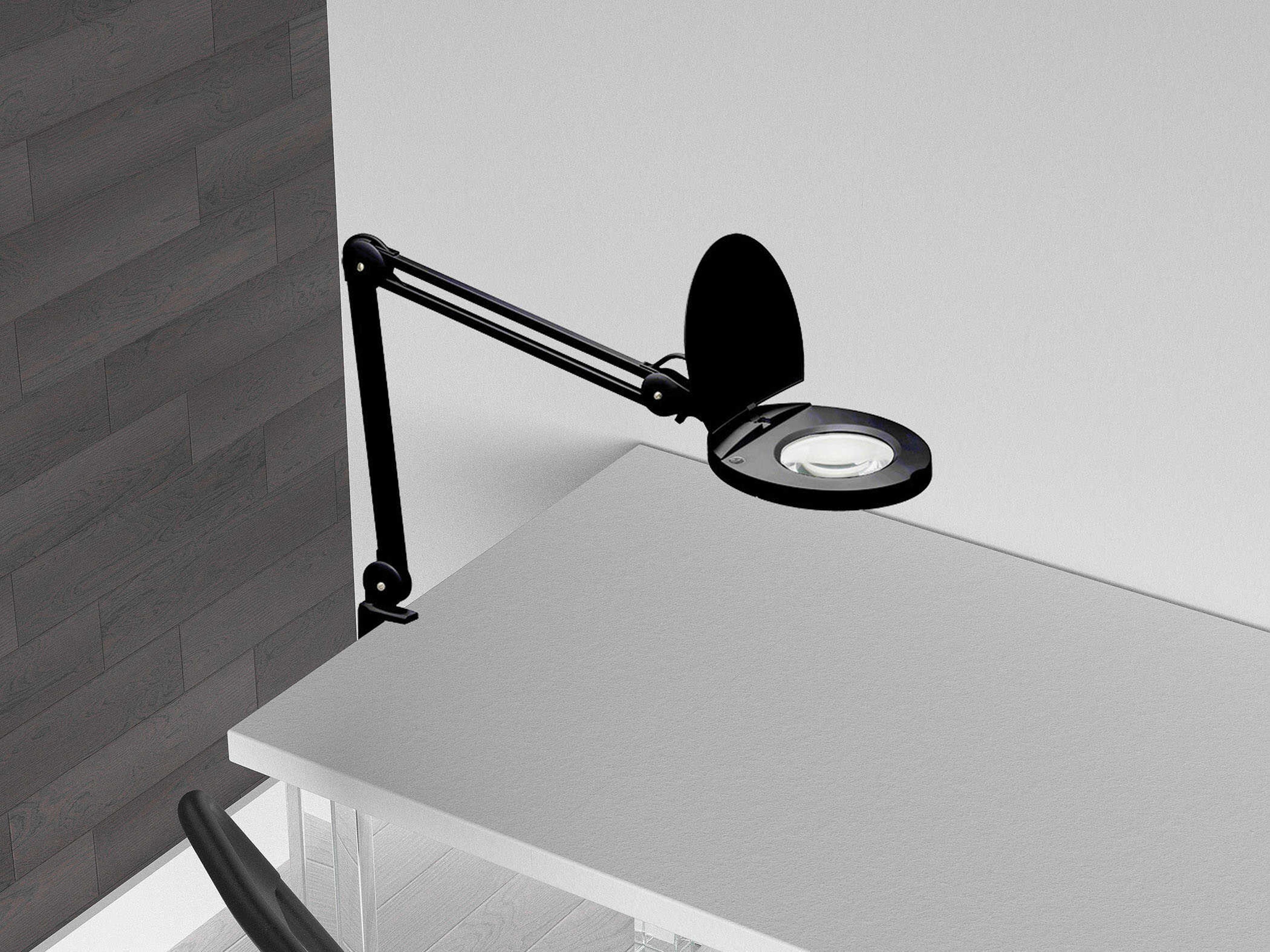 Dainolite Magnifier Black Clear Glass Desk Lamp