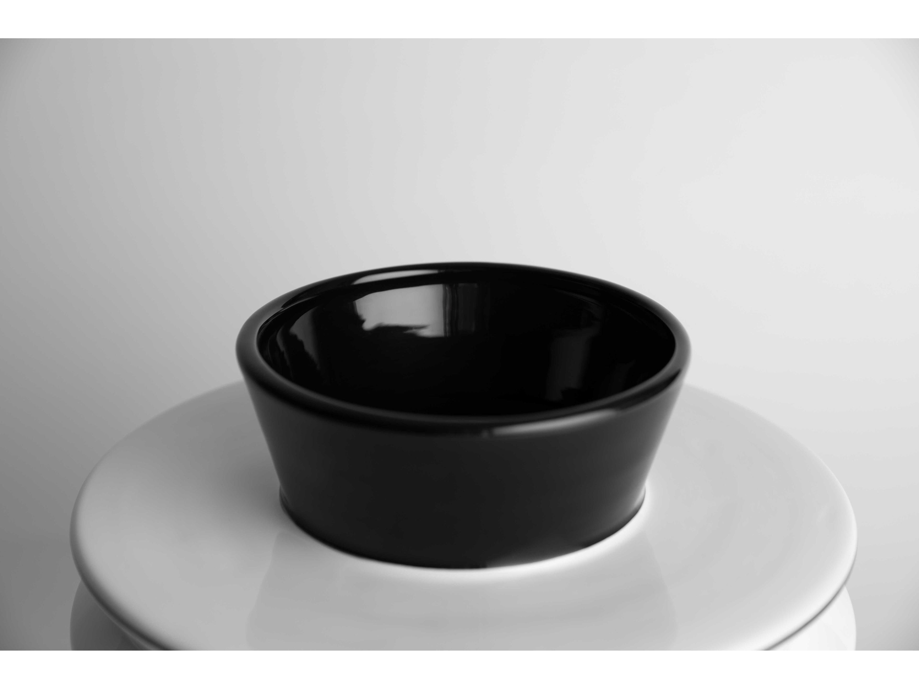 Driade Linde Burkhardt White & Black Vase