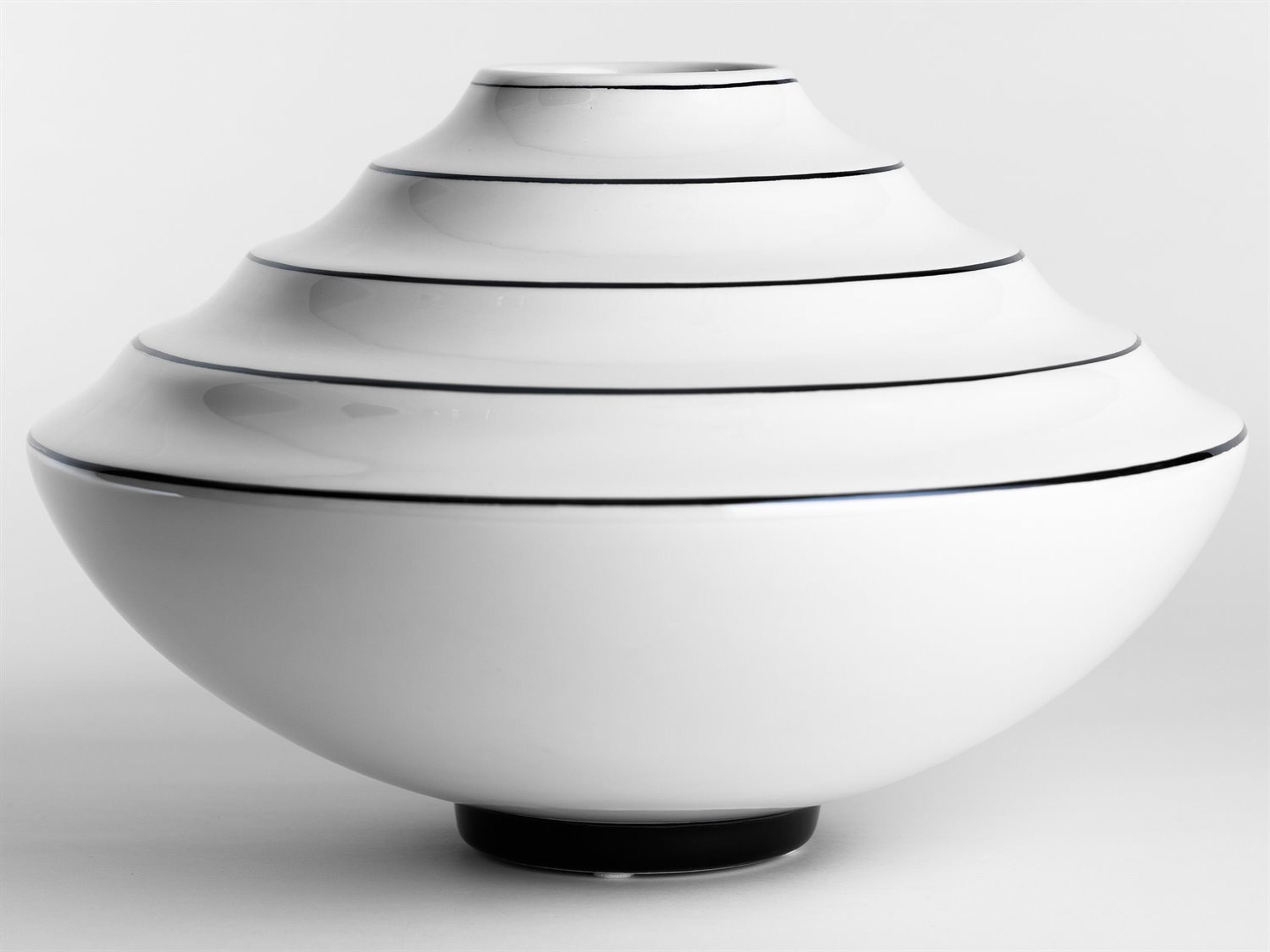 Linde Burkhardt Pearl / Black Decorative Accent