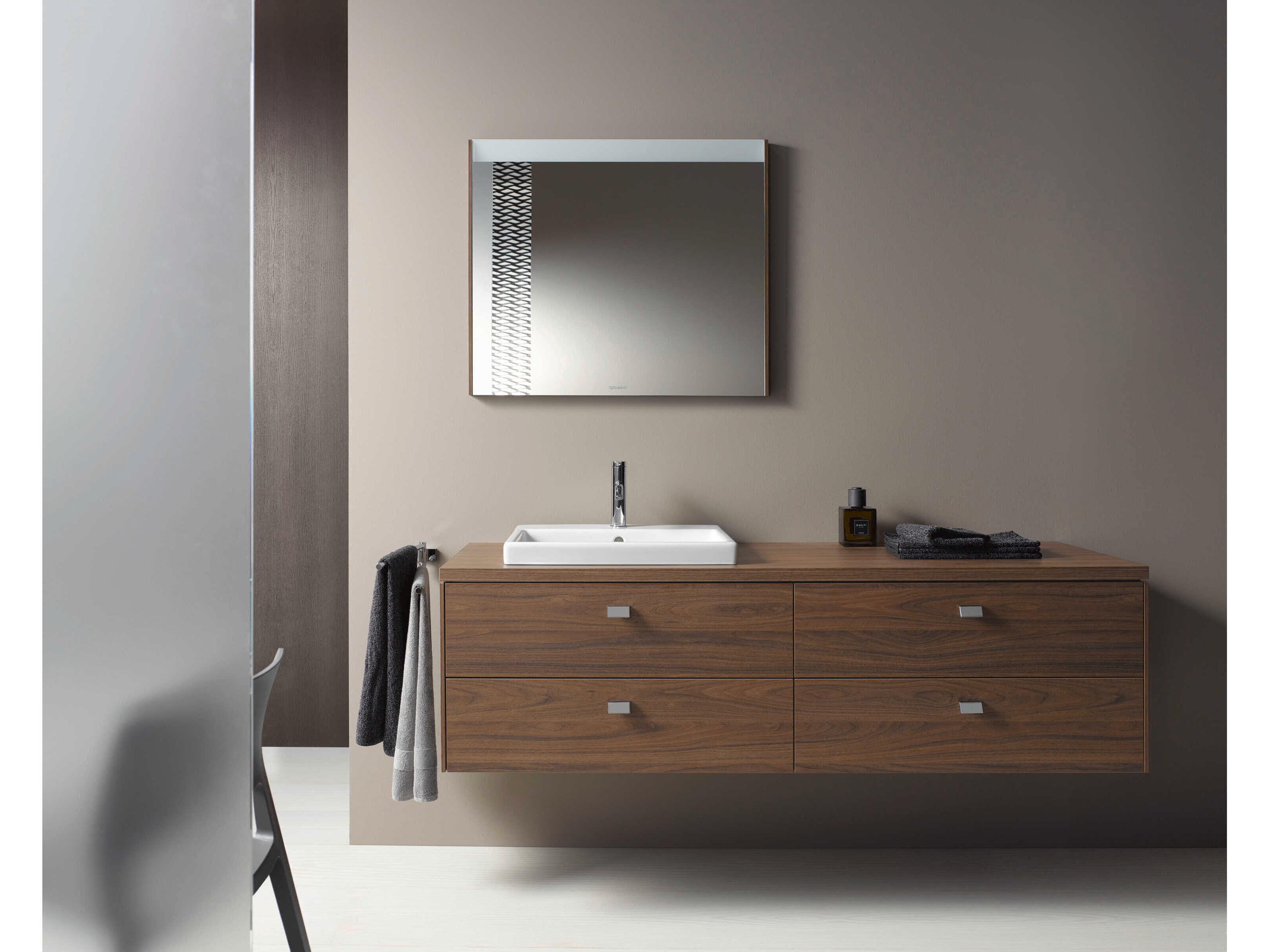 Duravit Vero 22'' Ceramic White High Gloss Undermount Sink with 1 Faucet Hole