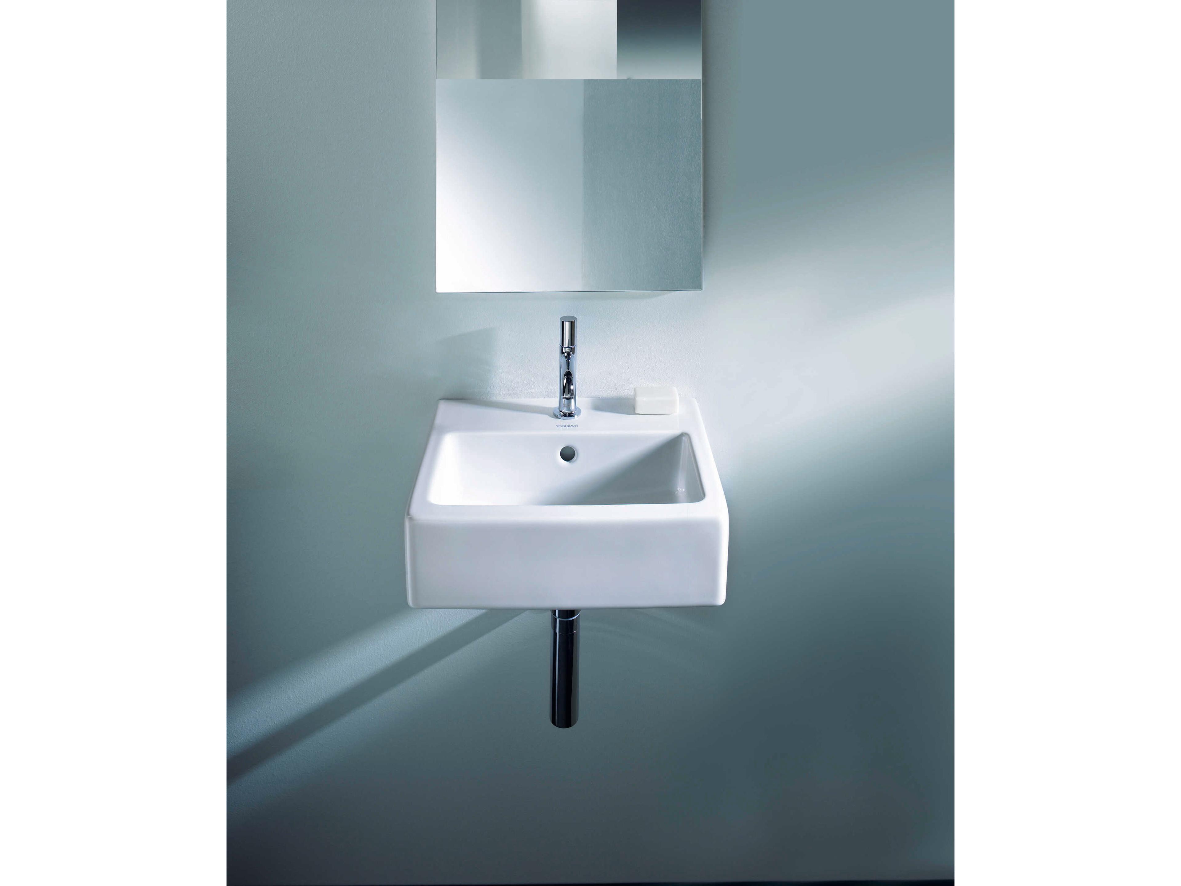 Duravit Vero 20'' Ceramic White High Gloss Sink with 1 Faucet Hole