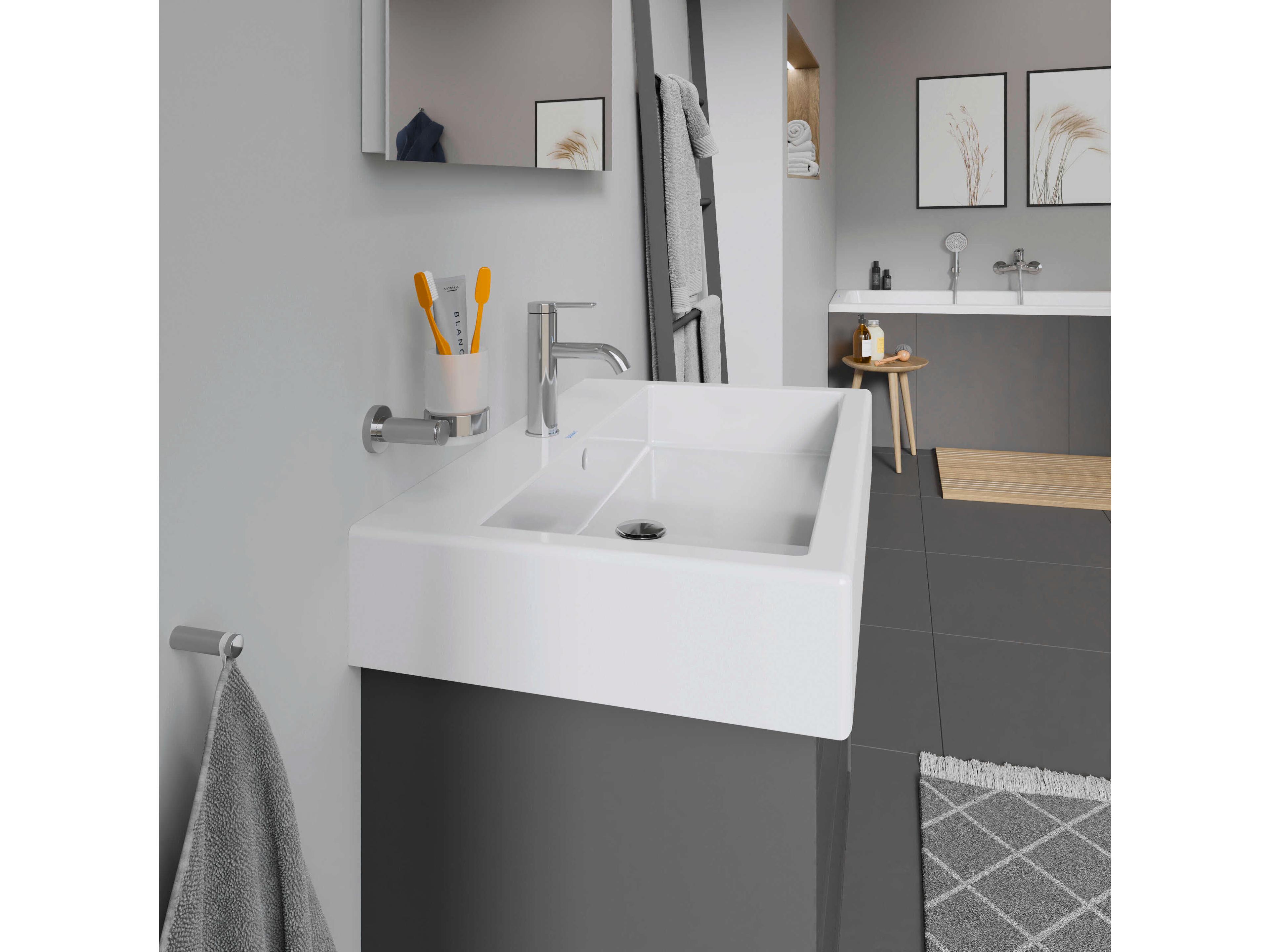 Duravit Vero 32'' Ceramic White High Gloss Sink with 1 Faucet Hole