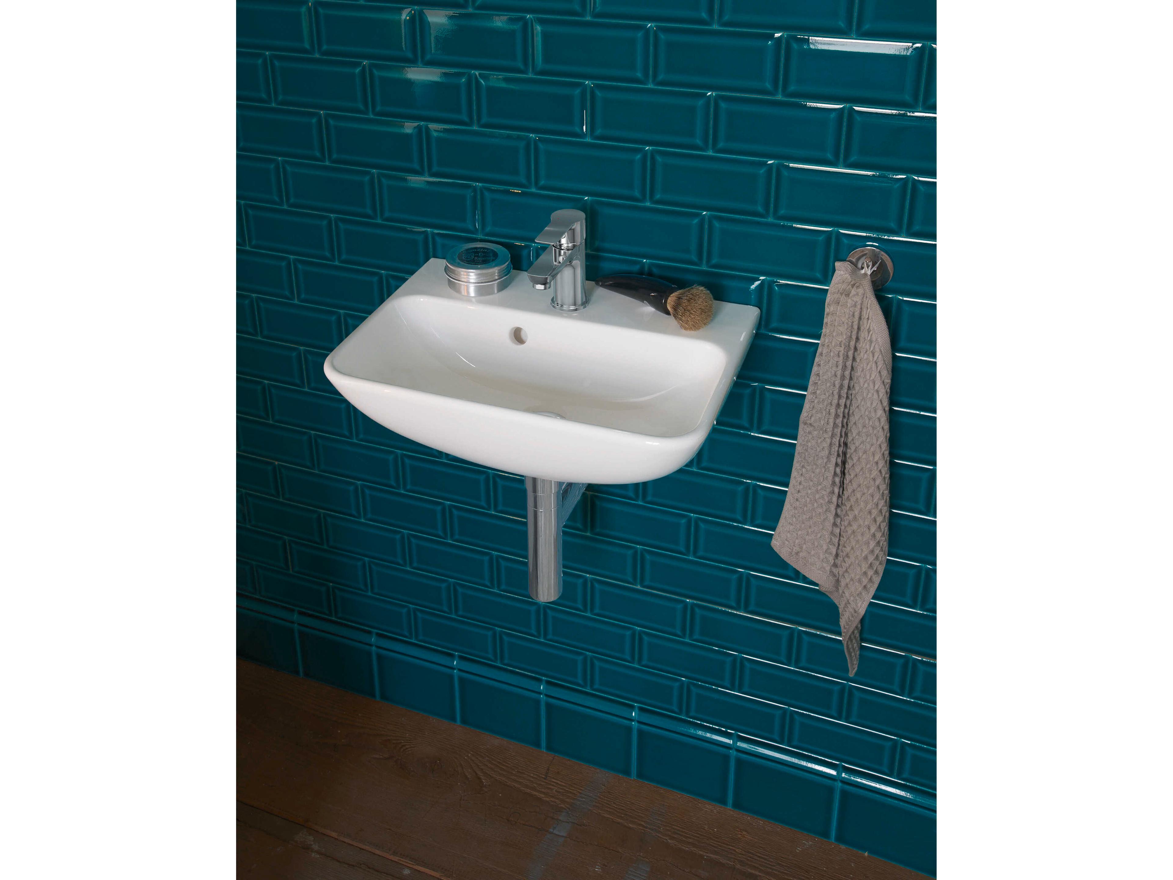 Duravit Me By Starck 18'' Ceramic White High Gloss Hand Sink with No  Faucet Hole