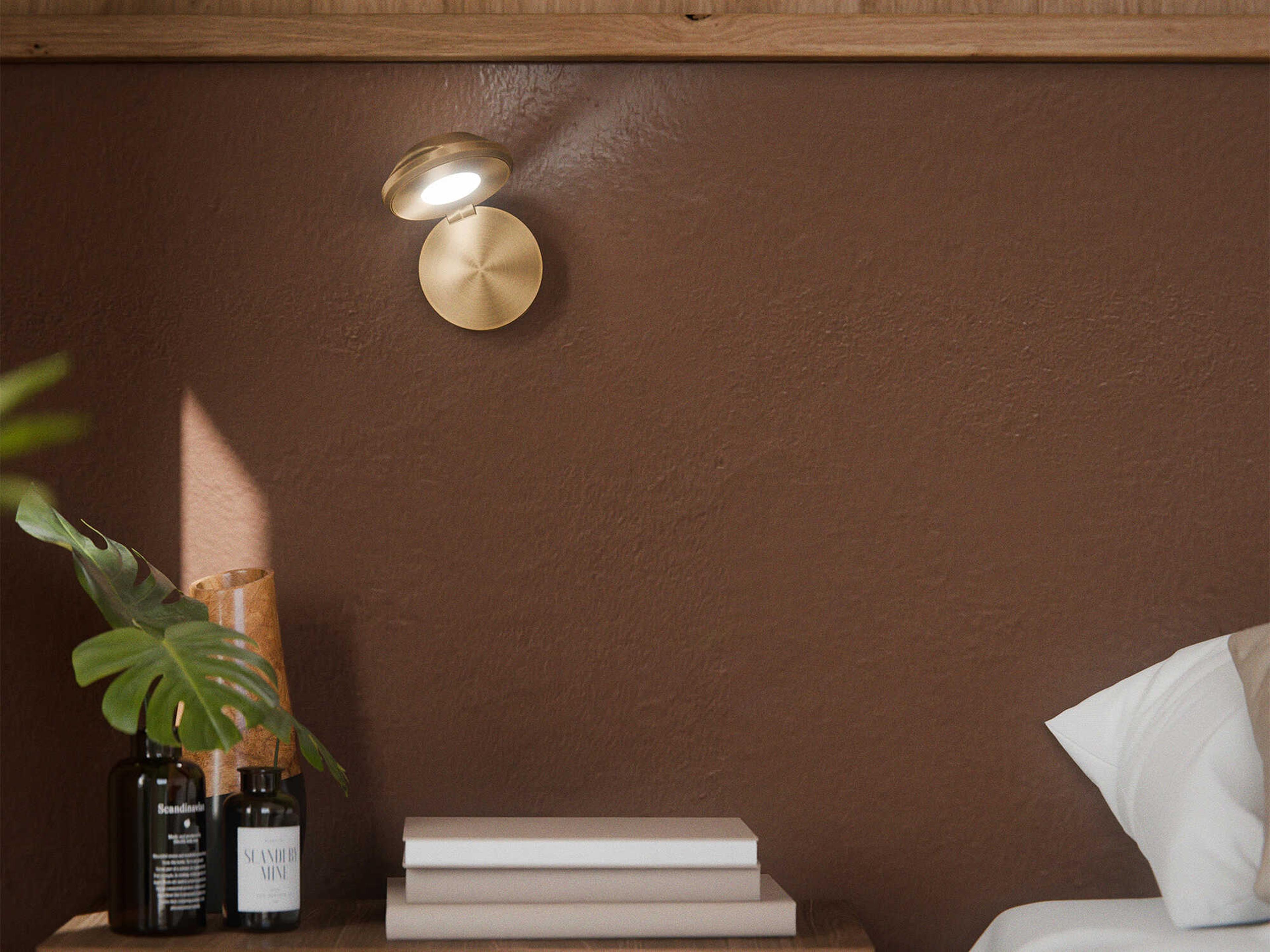 dweLED by WAC Lighting Flipside 1-Light Aged Brass Wall Sconce