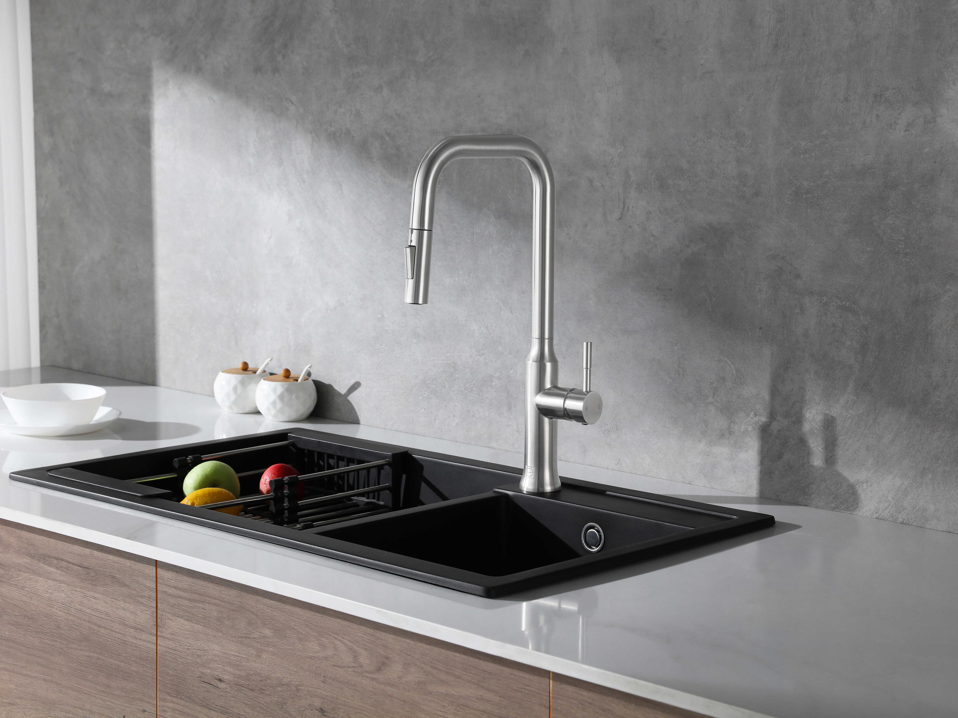 Elegant Lighting Noor Brushed Nickel Pull Down Sprayer Kitchen Faucet