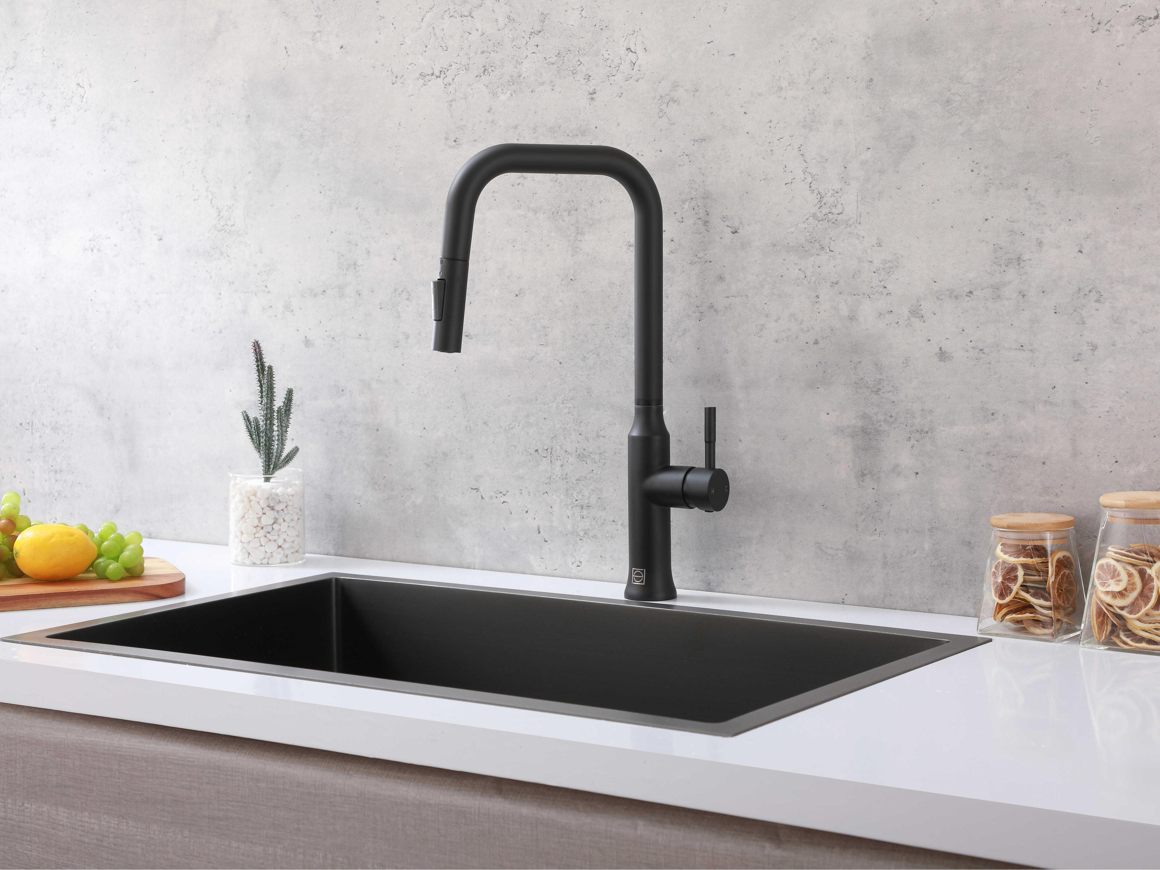 Elegant Lighting Noor Matte Black Pull Down Sprayer Kitchen Faucet