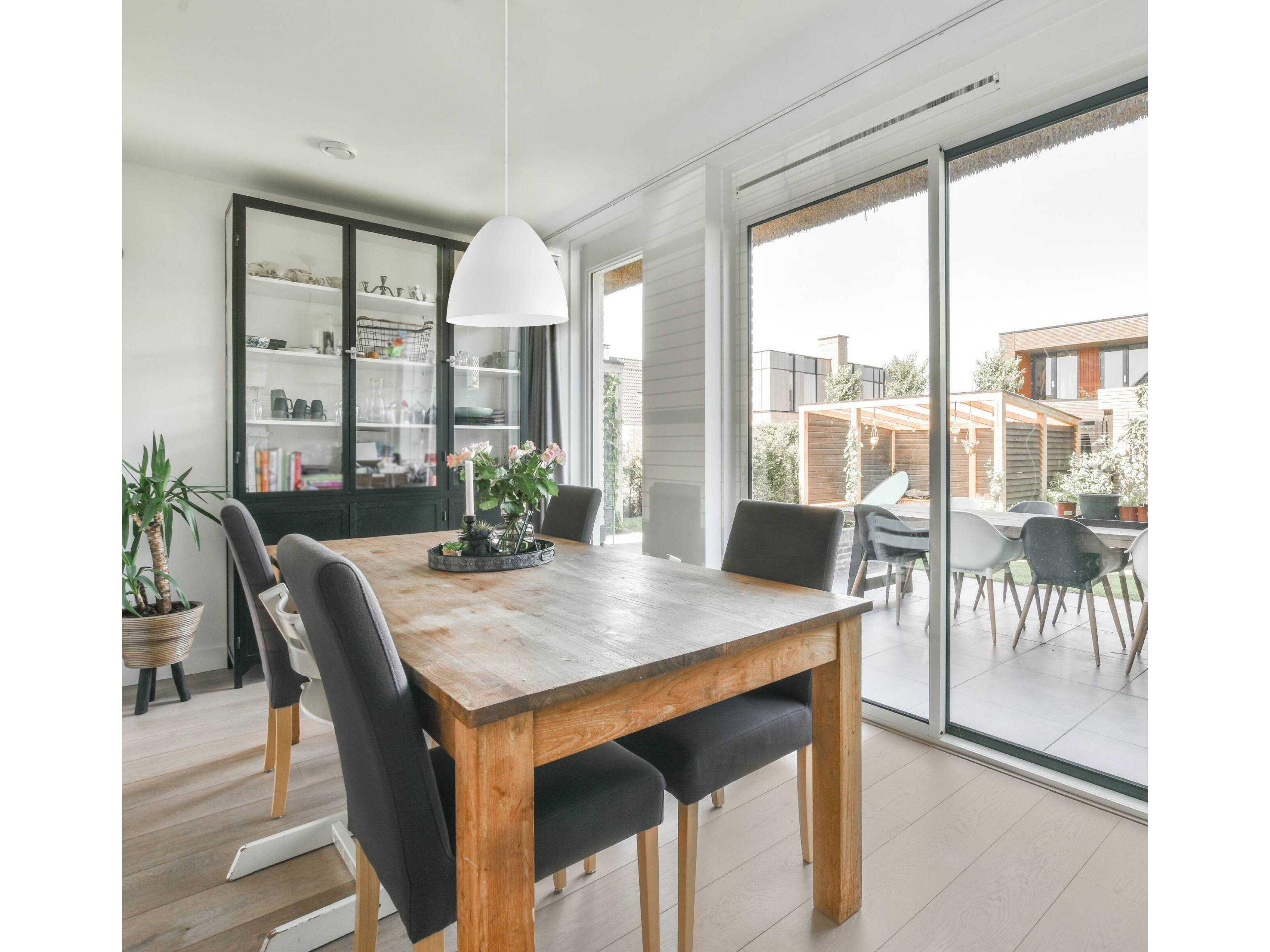 Eglo Sarabia 1-Light White Bell Mini Pendant