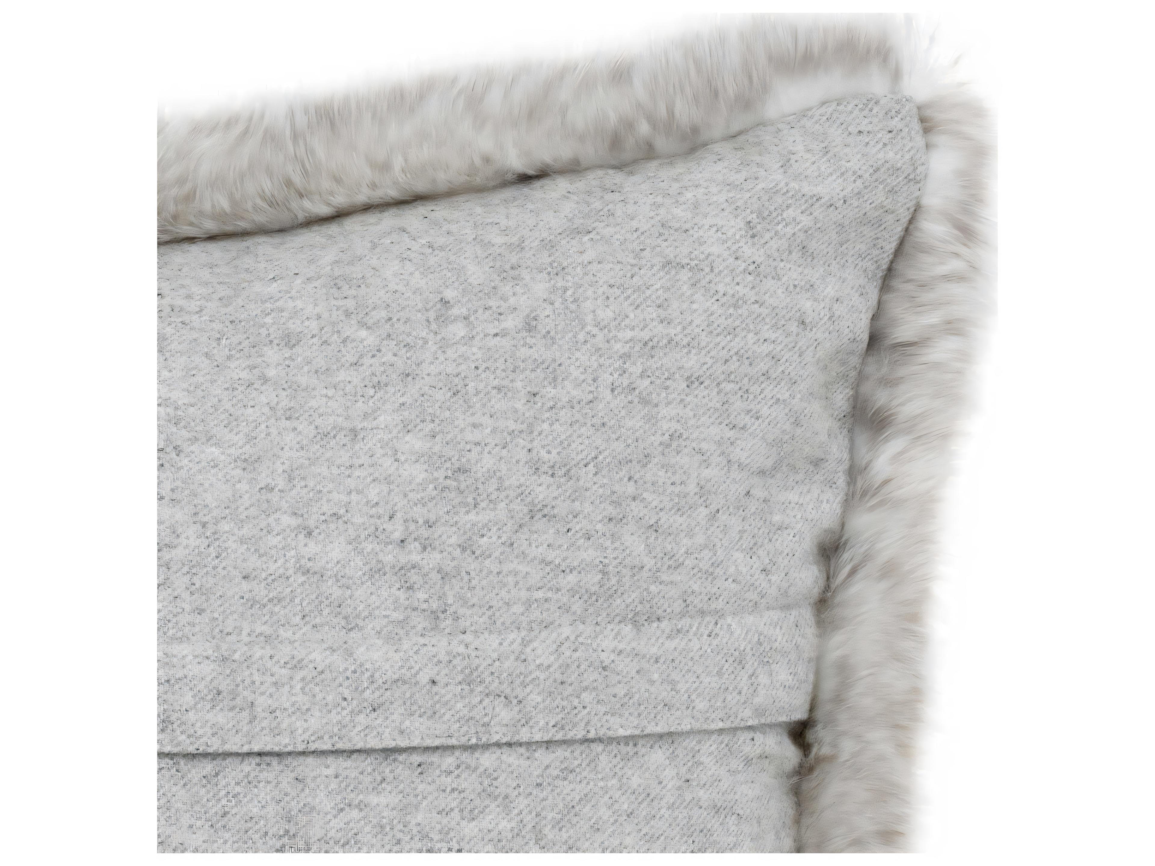 Eichholtz Alaska Cushion Faux Fur Light Grey Rect. Scatter