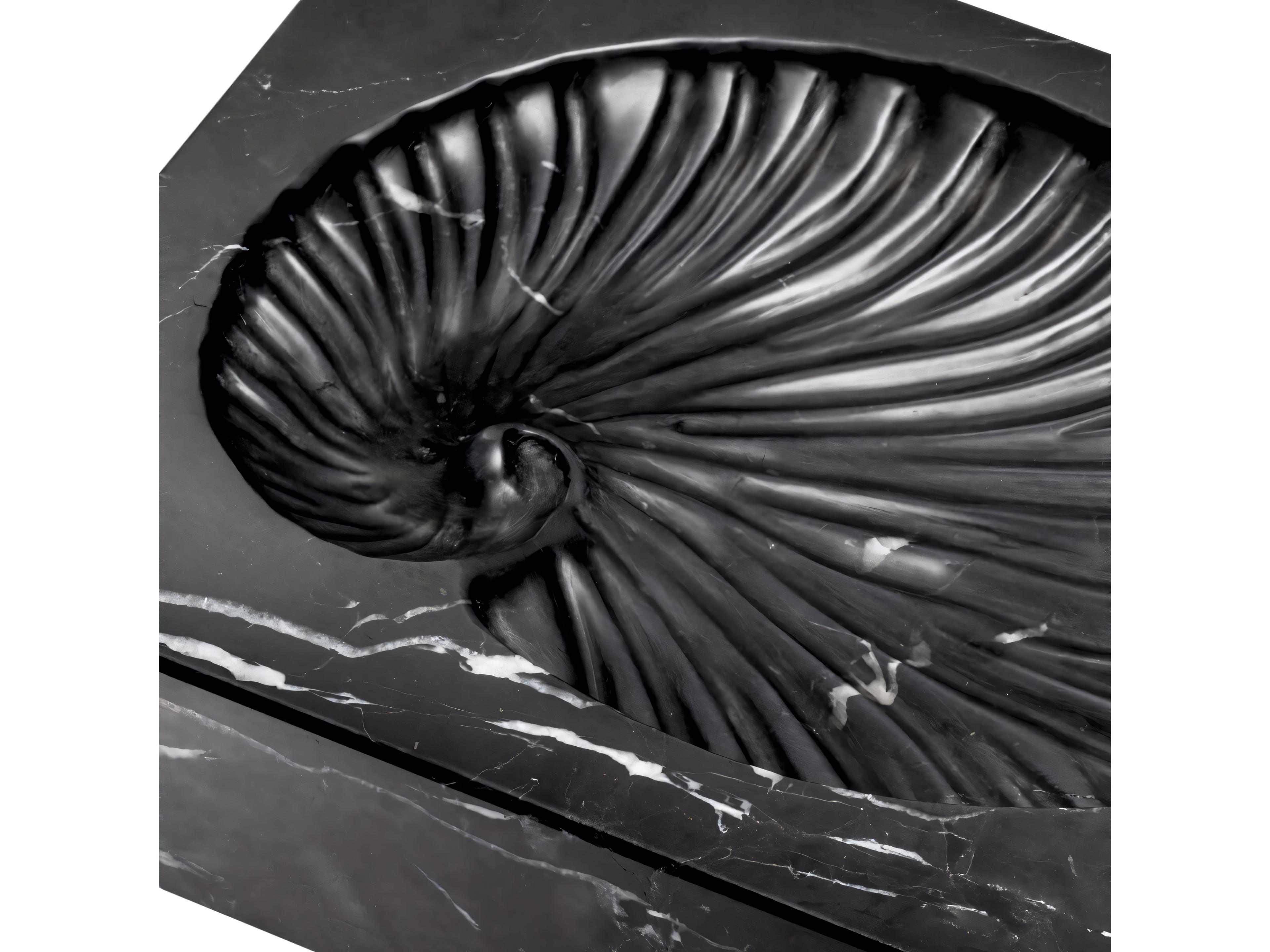 Eichholtz Conchiglia Black Marble Object