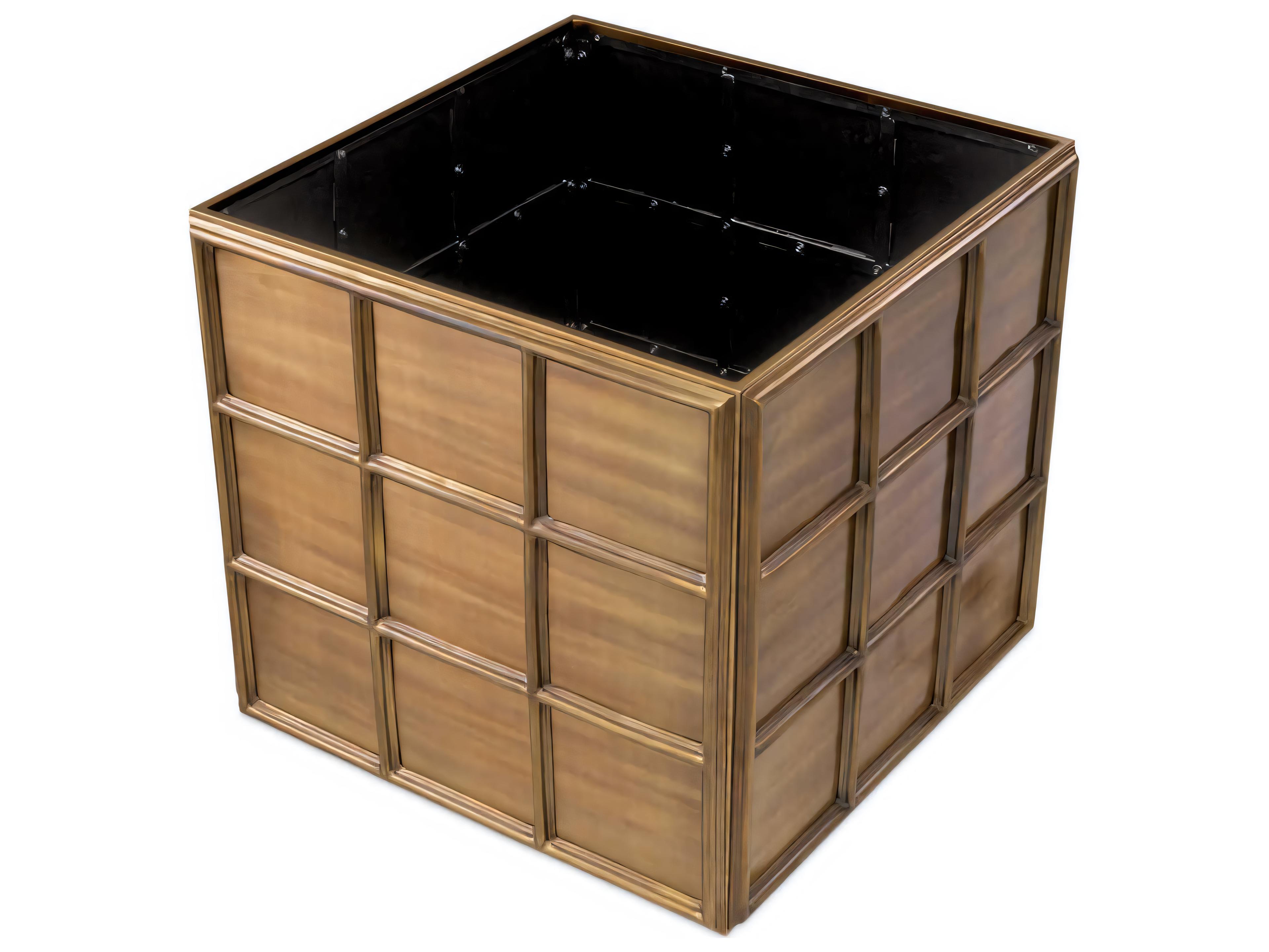 Eichholtz Grid Vintage Brass Planter