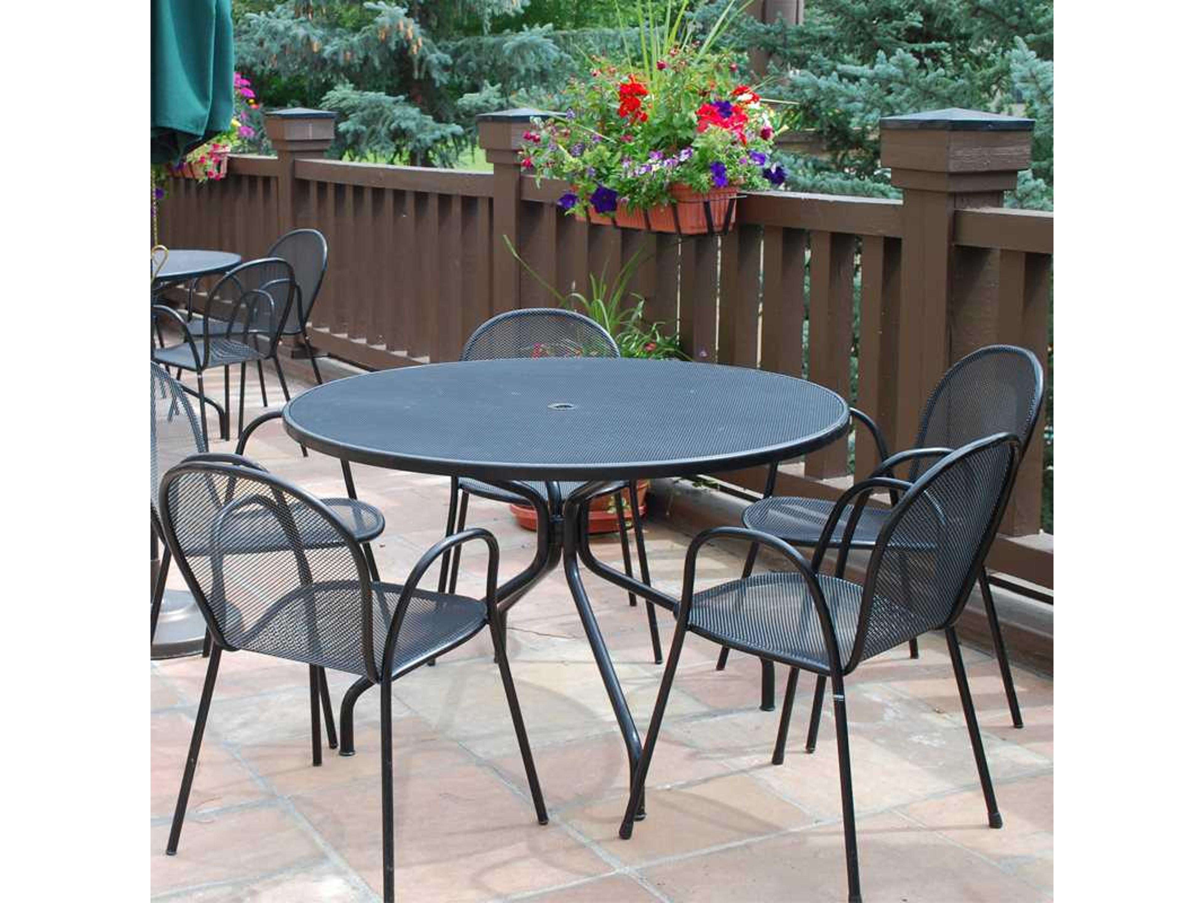 EMU Cambi Steel Round Outdoor Patio Dining Table