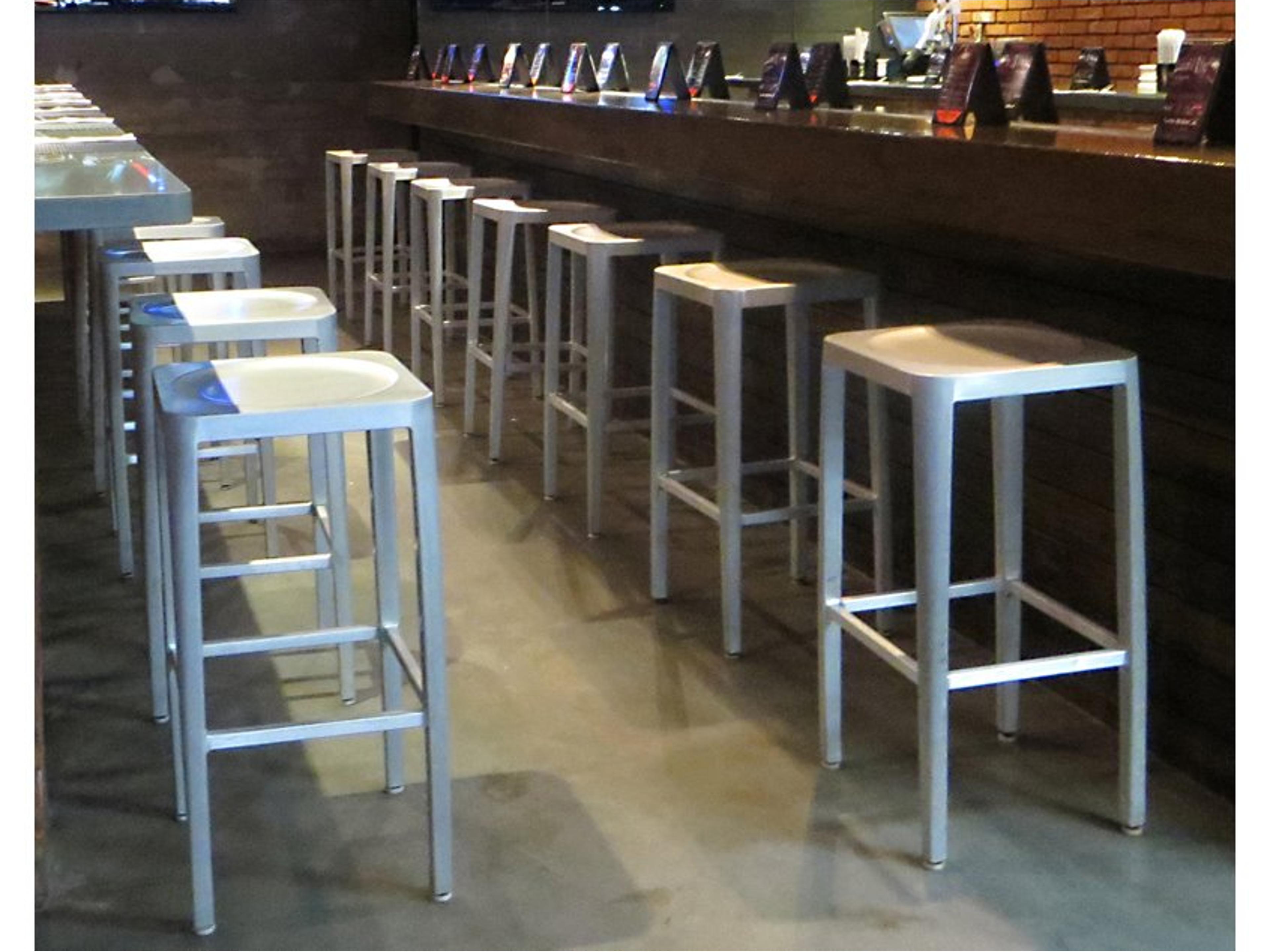 Anna Aluminum Outdoor Patio Bar Stool Set