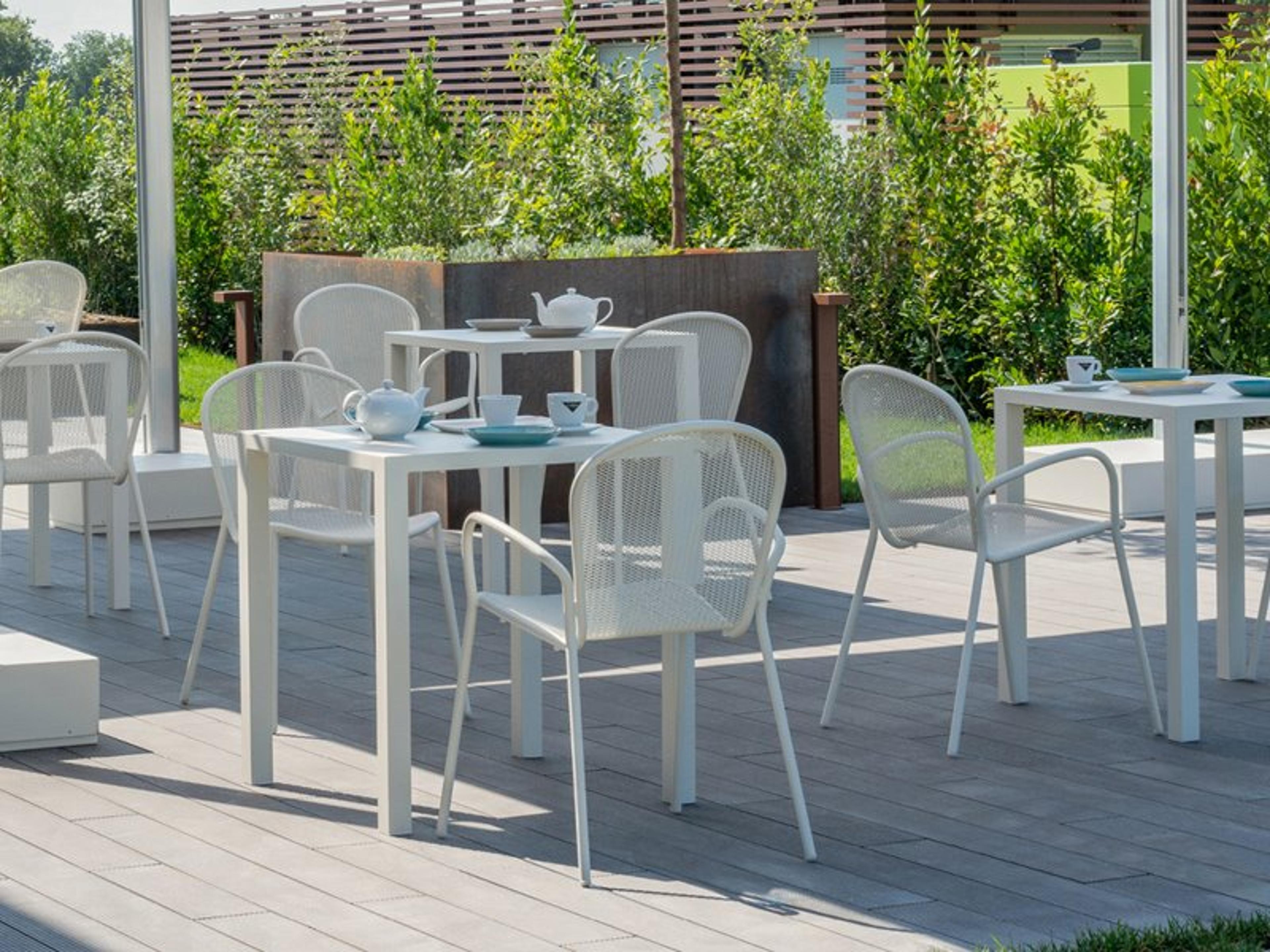 Ronda Steel Outdoor Dining Set