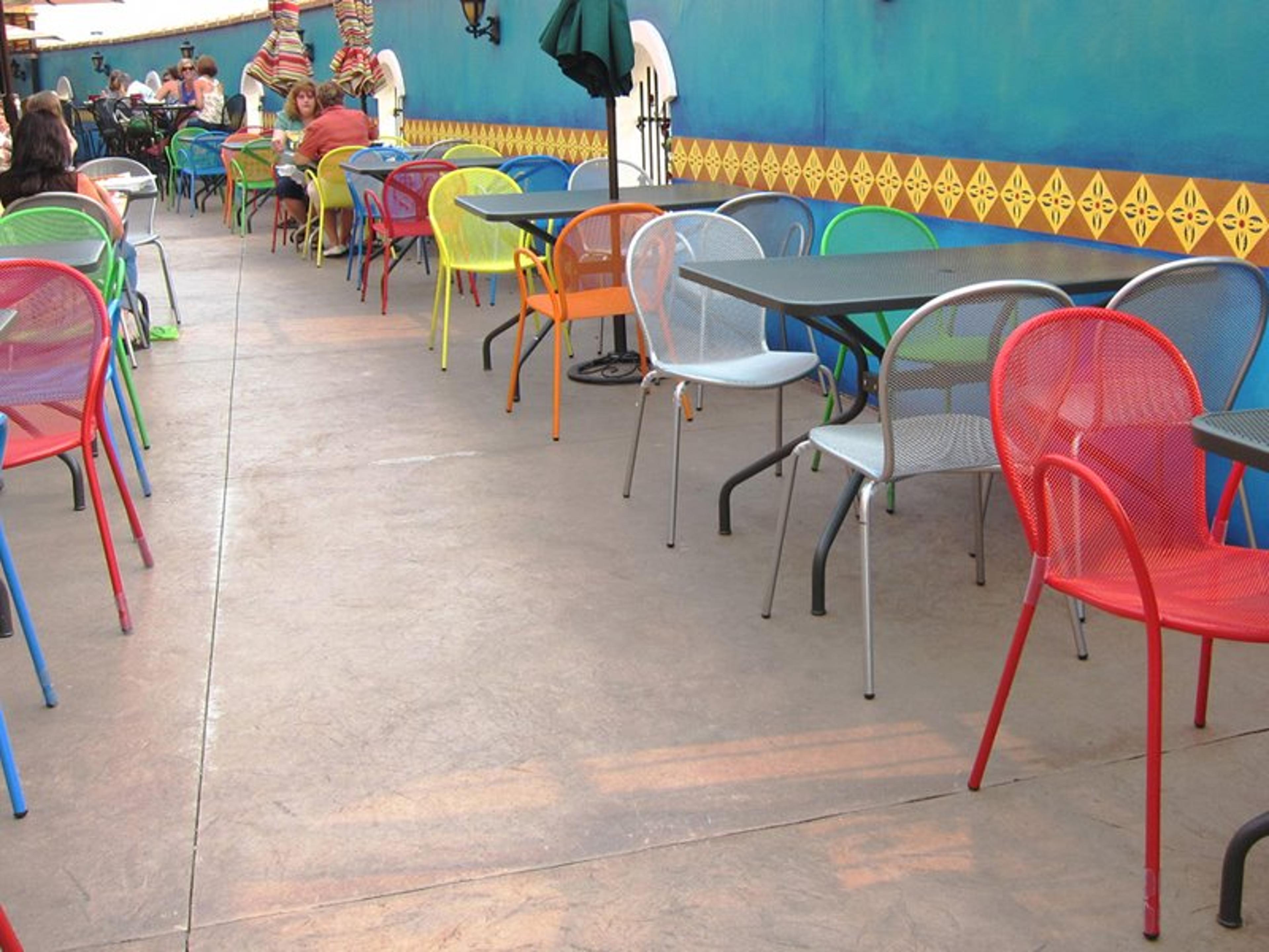 Ronda Steel Outdoor Dining Set