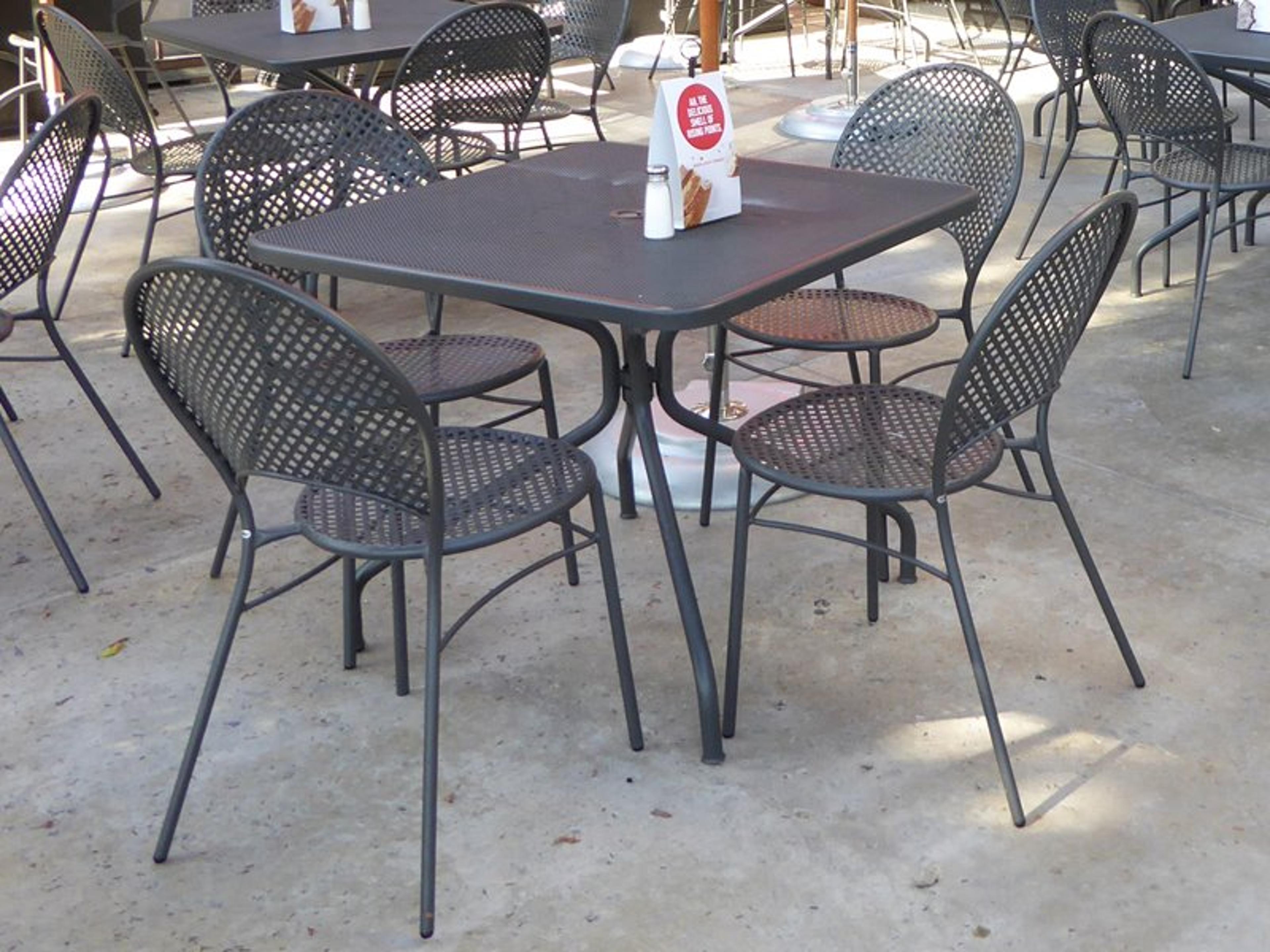 Sole Steel Iron Outdoor Patio Dining Set