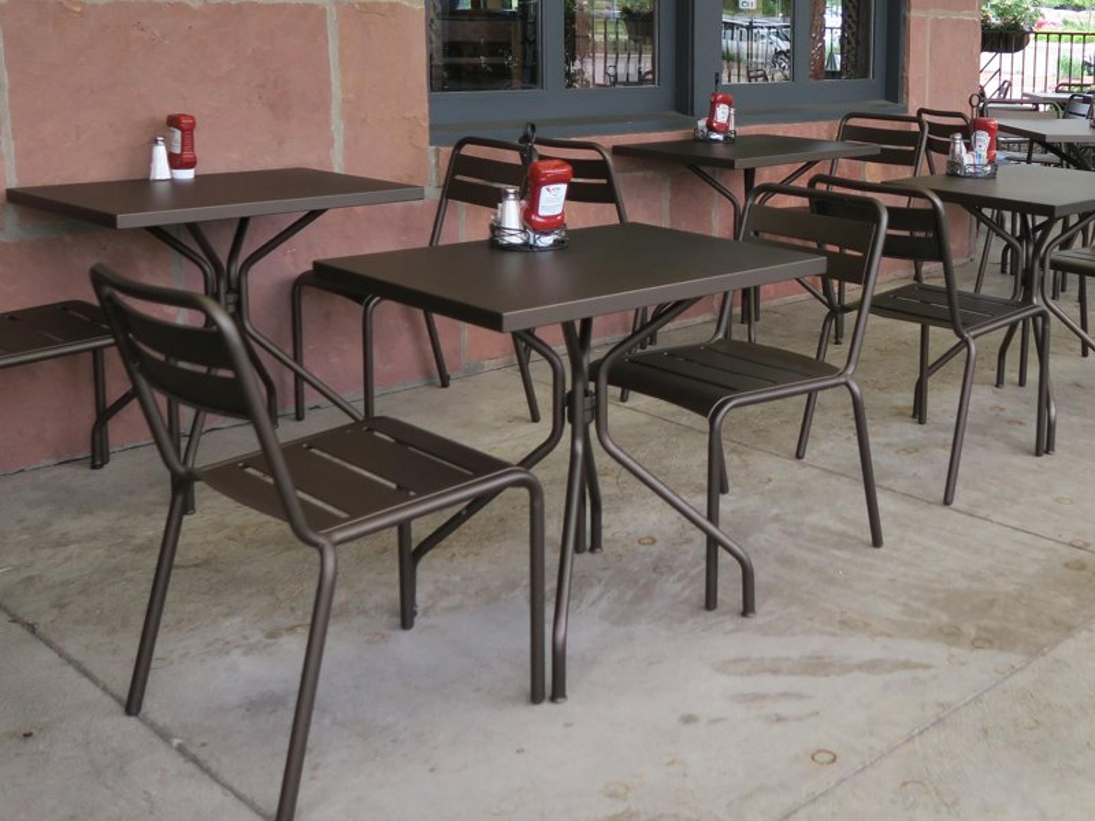 Star Steel Outdoor Dining Set
