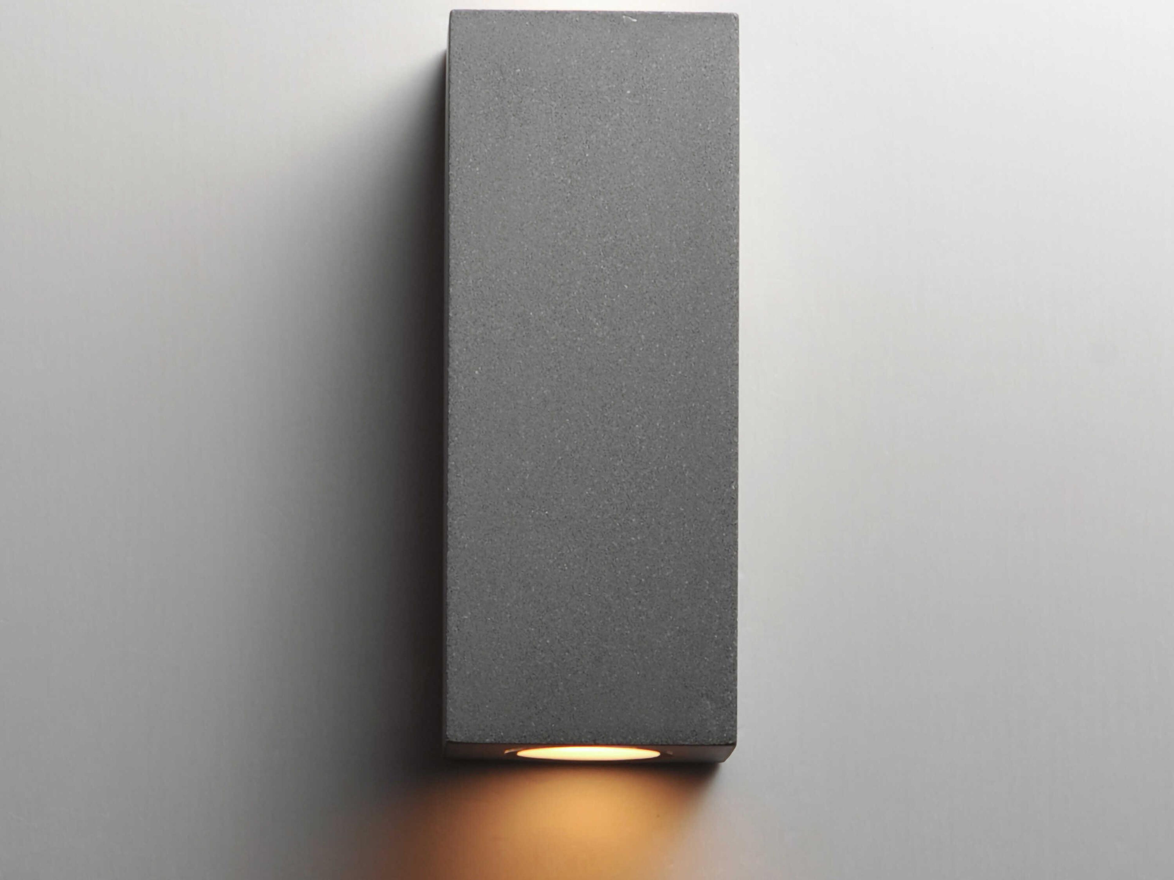 ET2 Pilar 2-Light Outdoor Wall Light