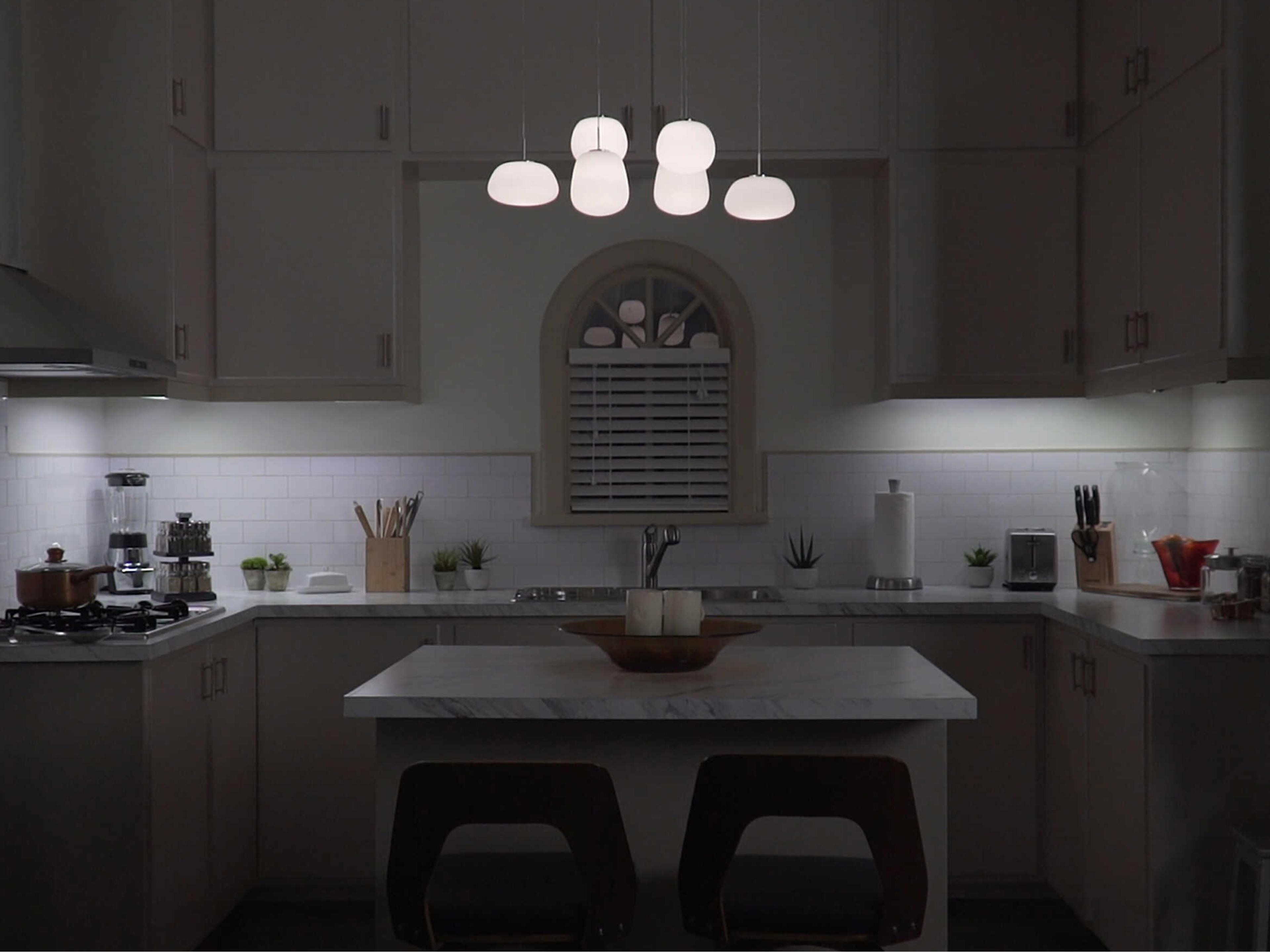 ET2 Puffs 1-Light White Glass LED Linear Round Island Pendant