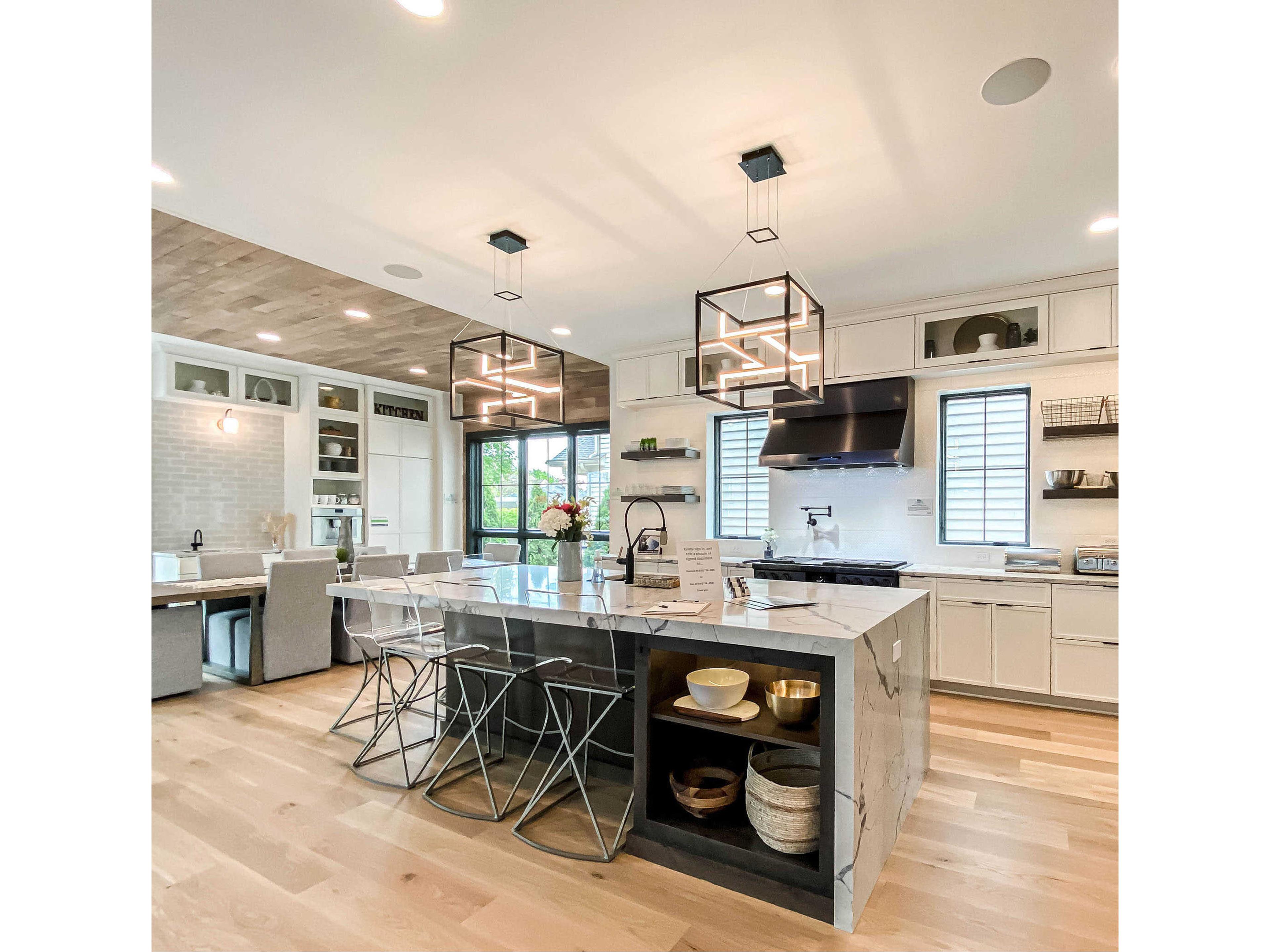 ET2 Chamber 4-Light Black Gold LED Geometric Pendant