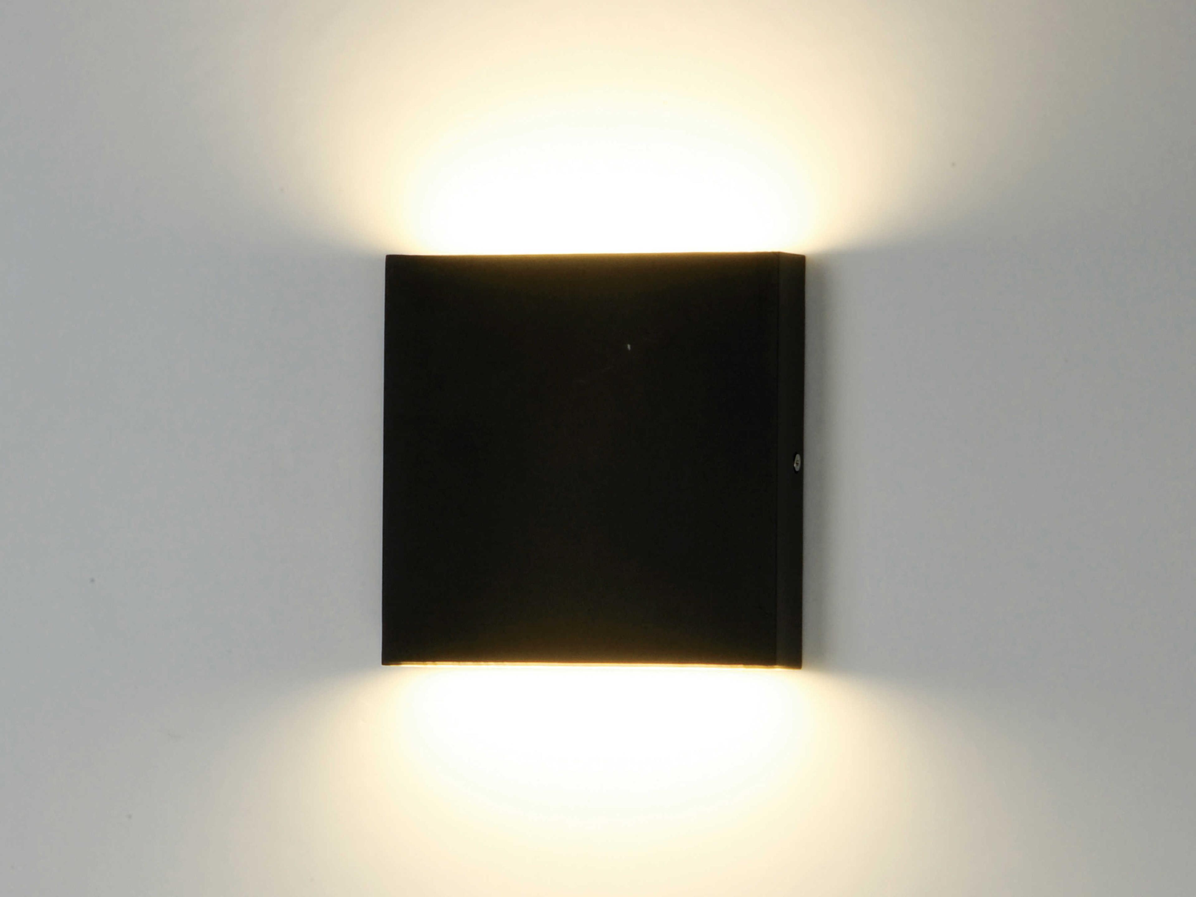 ET2 LED Outdoor Wall Light