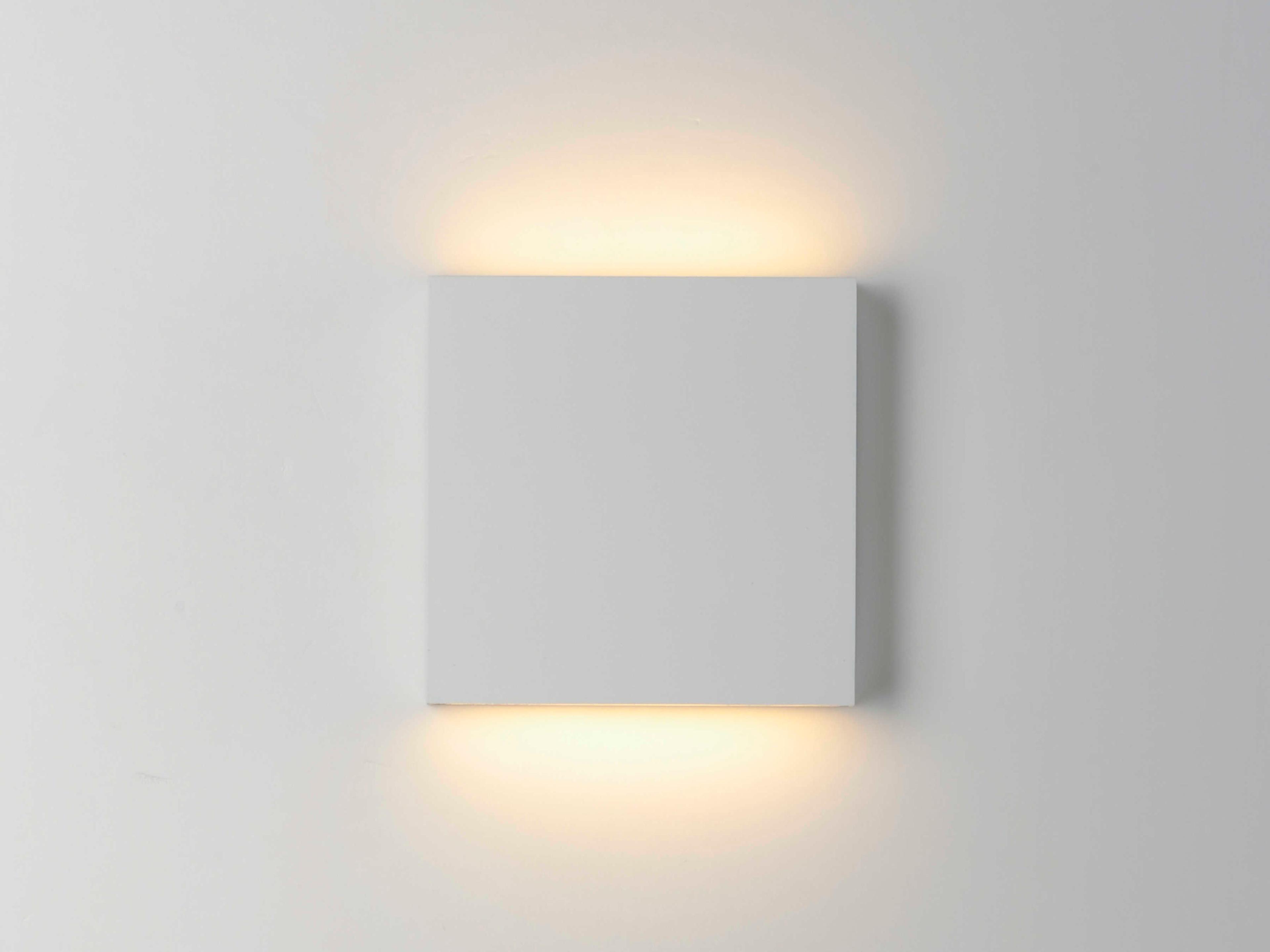 ET2 LED Outdoor Wall Light