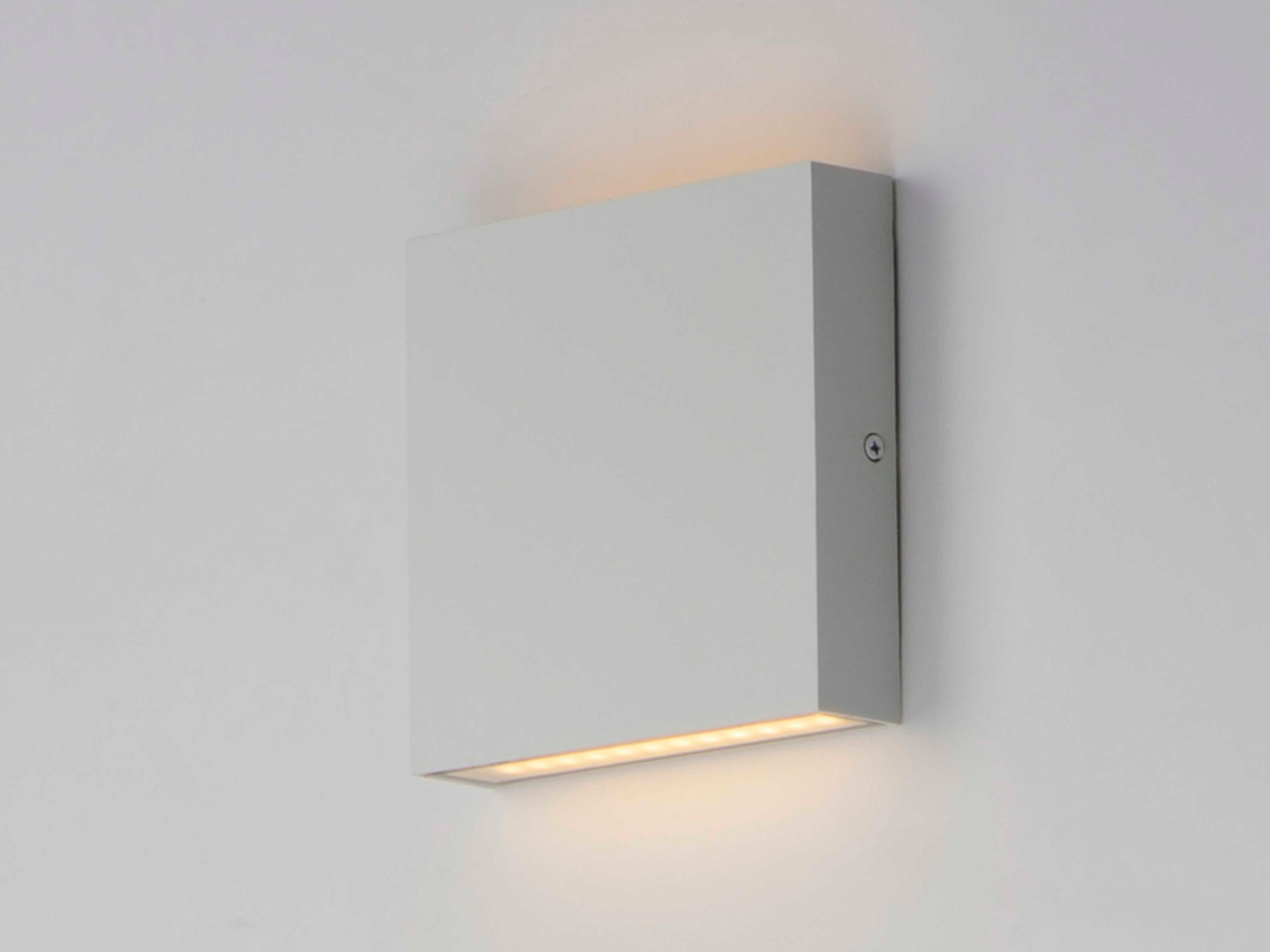 ET2 LED Outdoor Wall Light