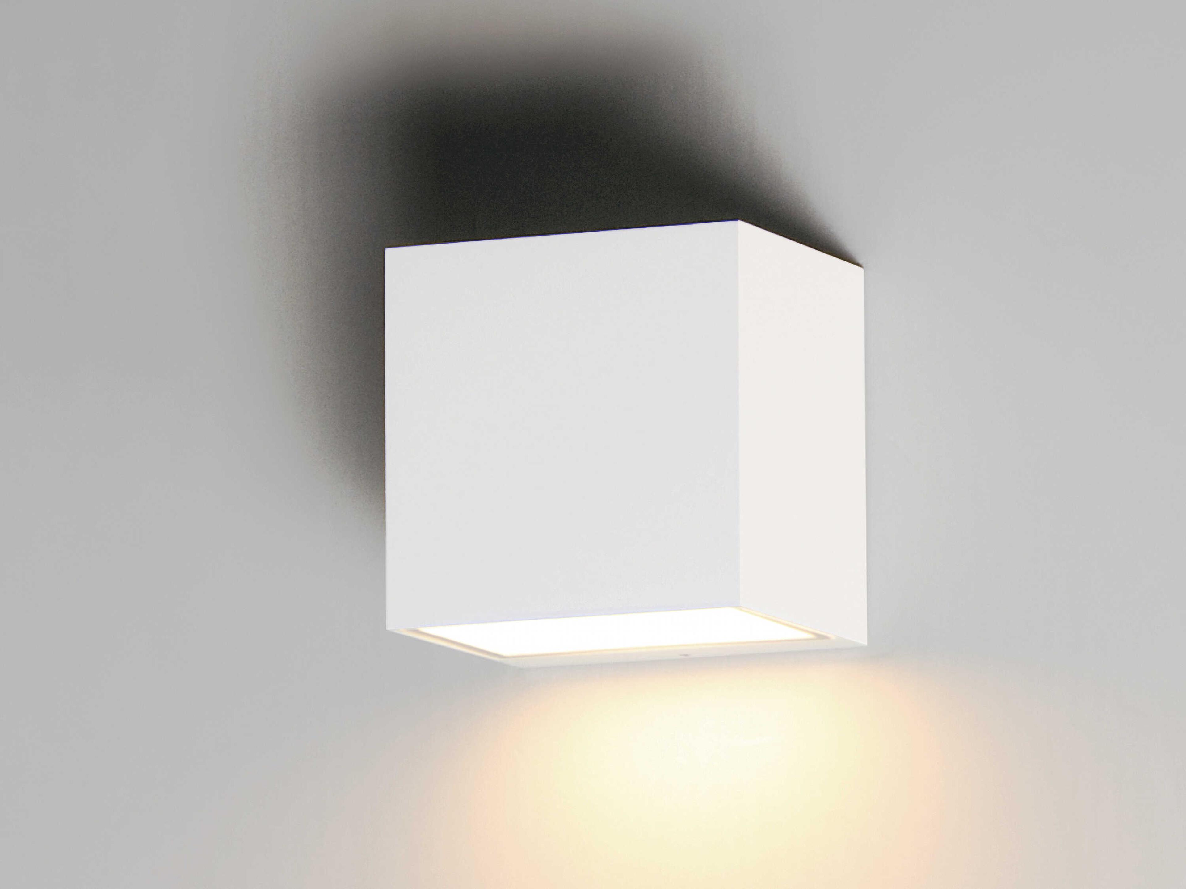 ET2 Blok 1 - Light Outdoor Wall Light