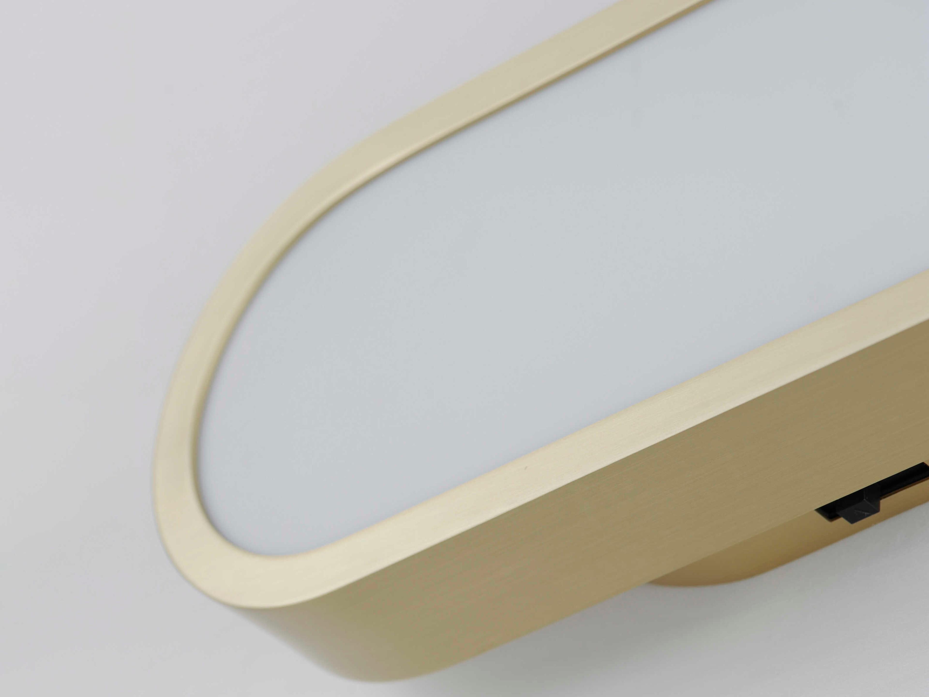 ET2 Latitude 1-Light Gold LED Vanity Light