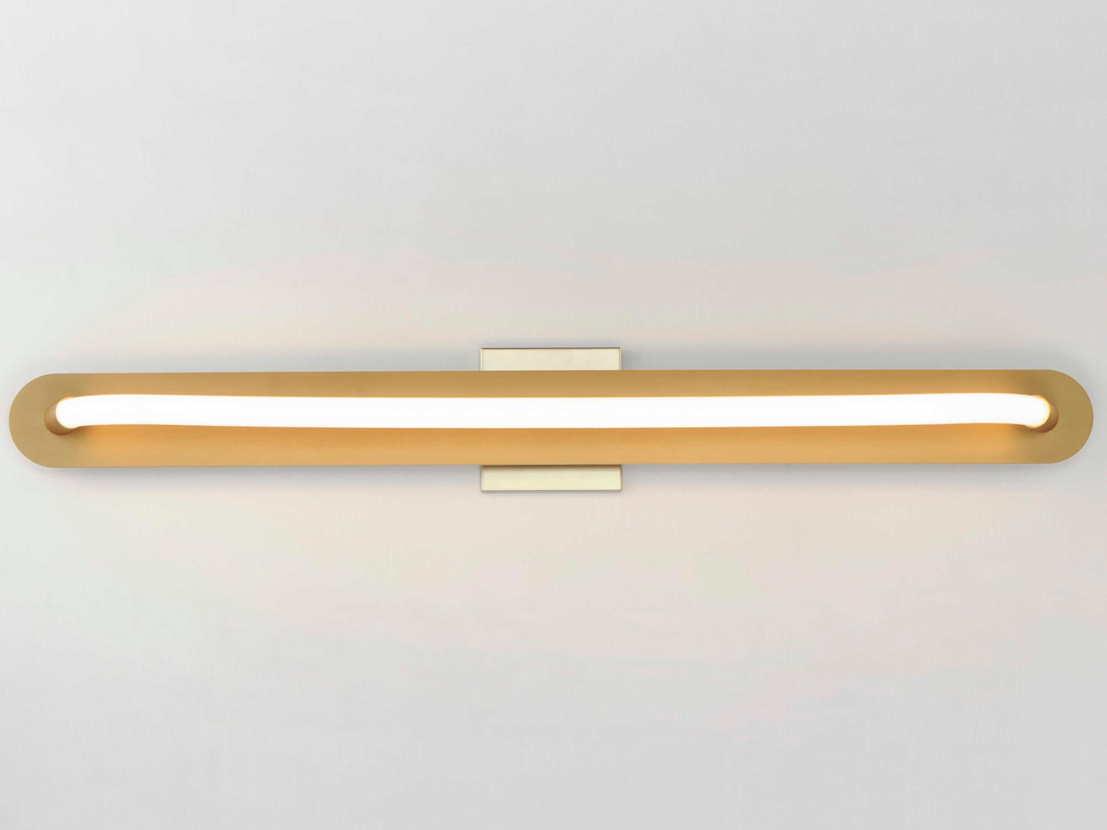 ET2 1-Light Gold Wall Sconce