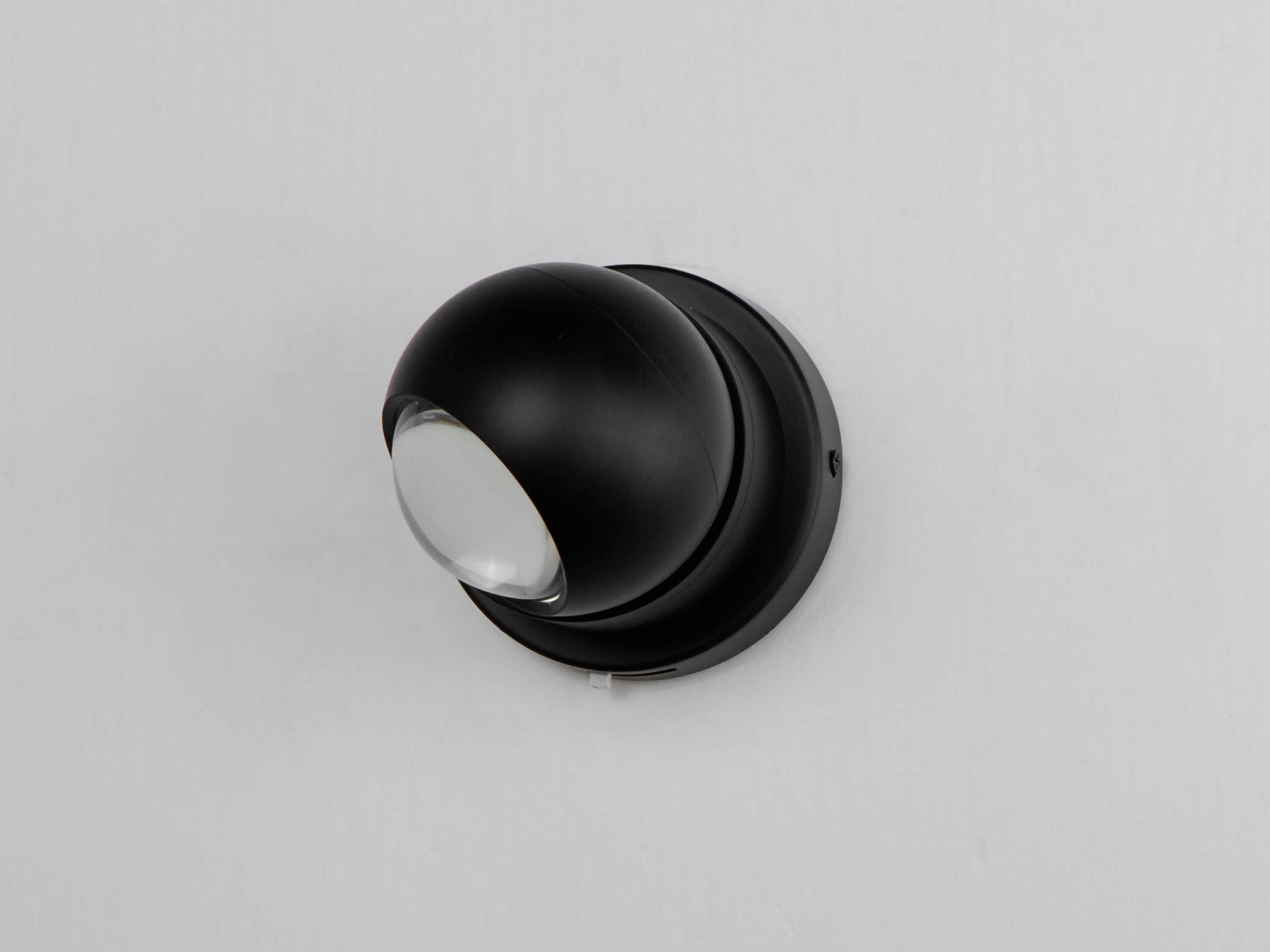 ET2 1-Light Black LED Round Flush Mount