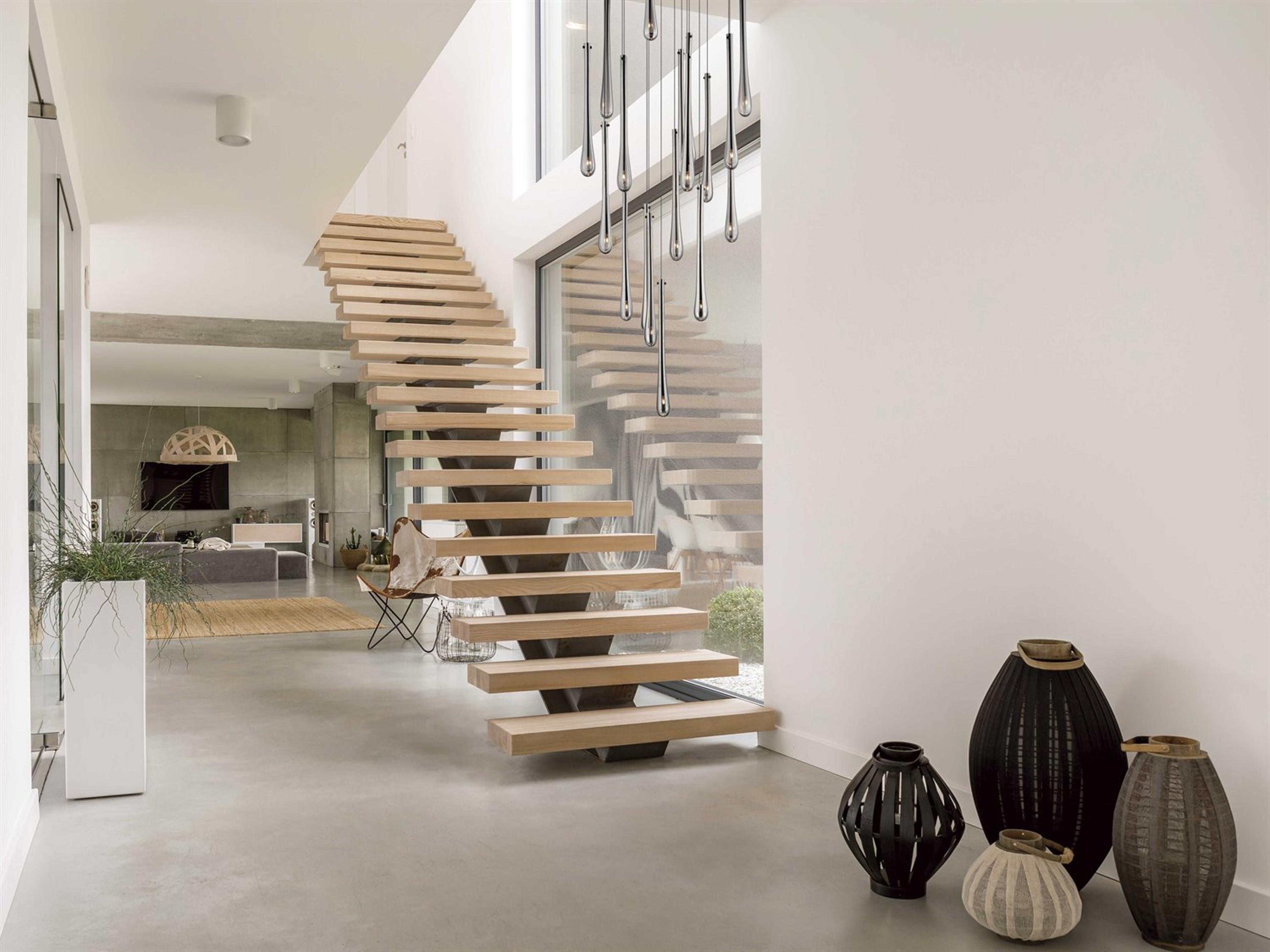 ET2 Stillo 18-Light8-Light Black Glass LED Pendant