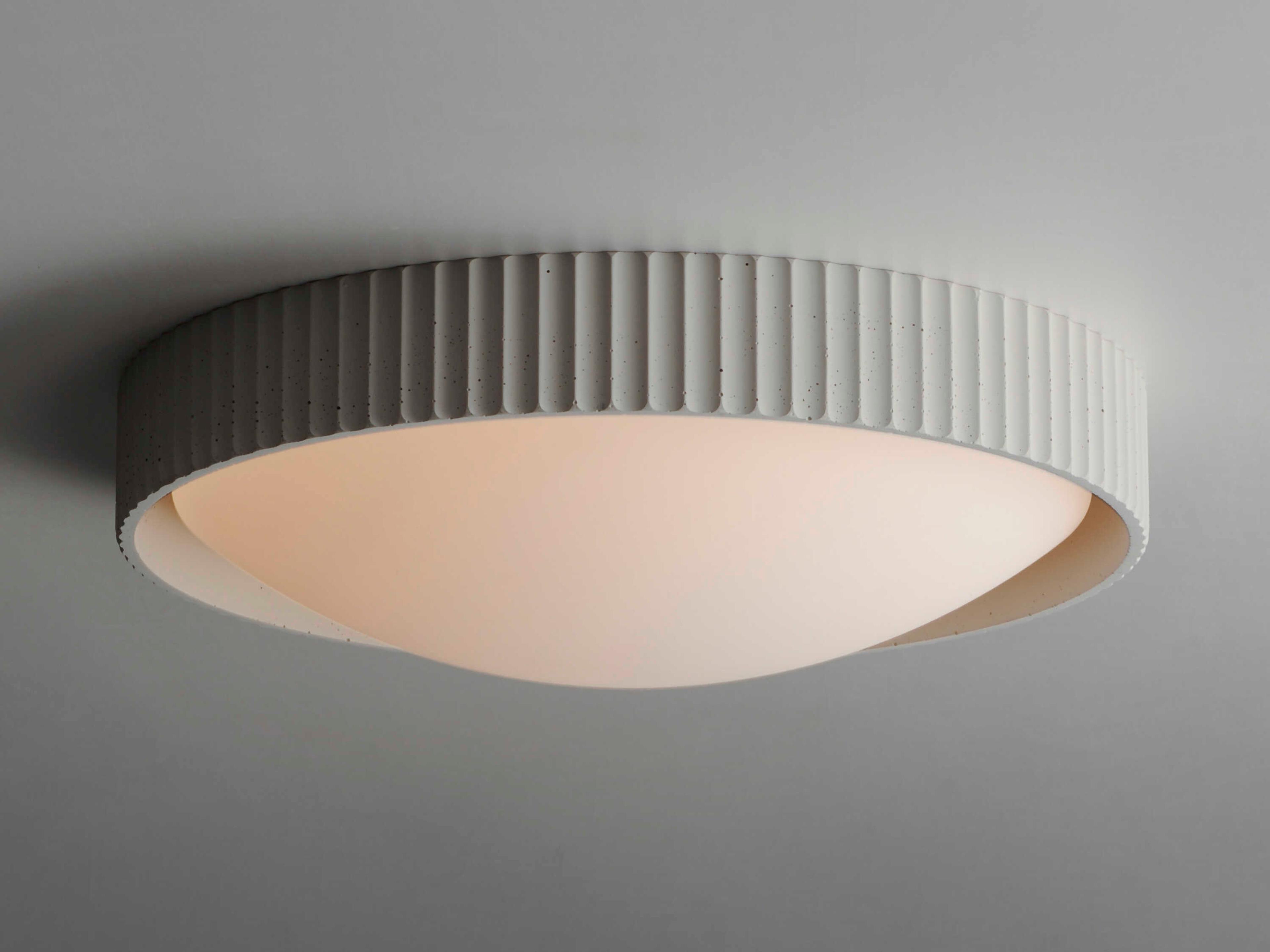 ET2 Souffle 1-Light Chaulk White LED Round Flush Mount