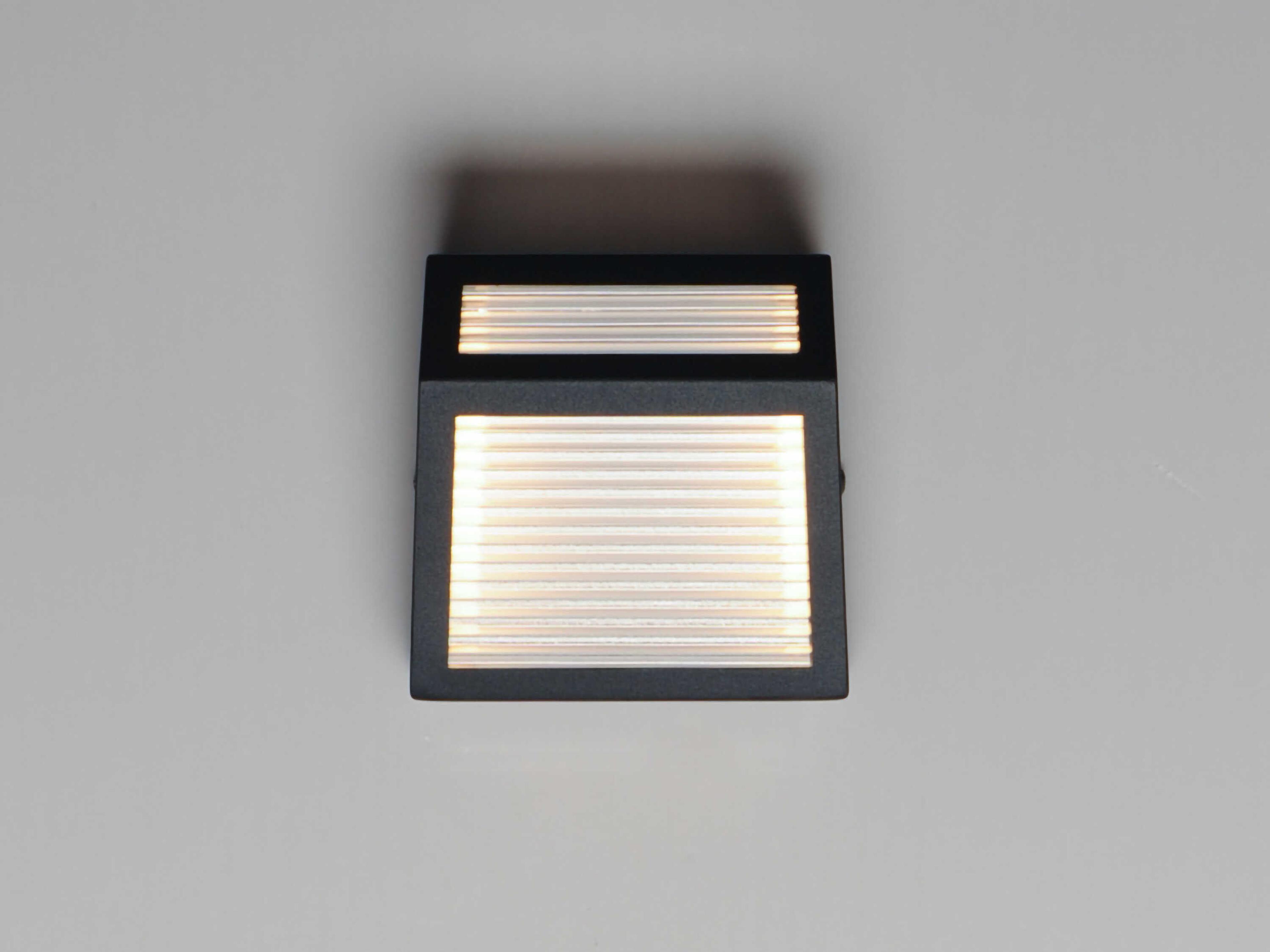 ET2 Totem 2 - Light Outdoor Wall Light