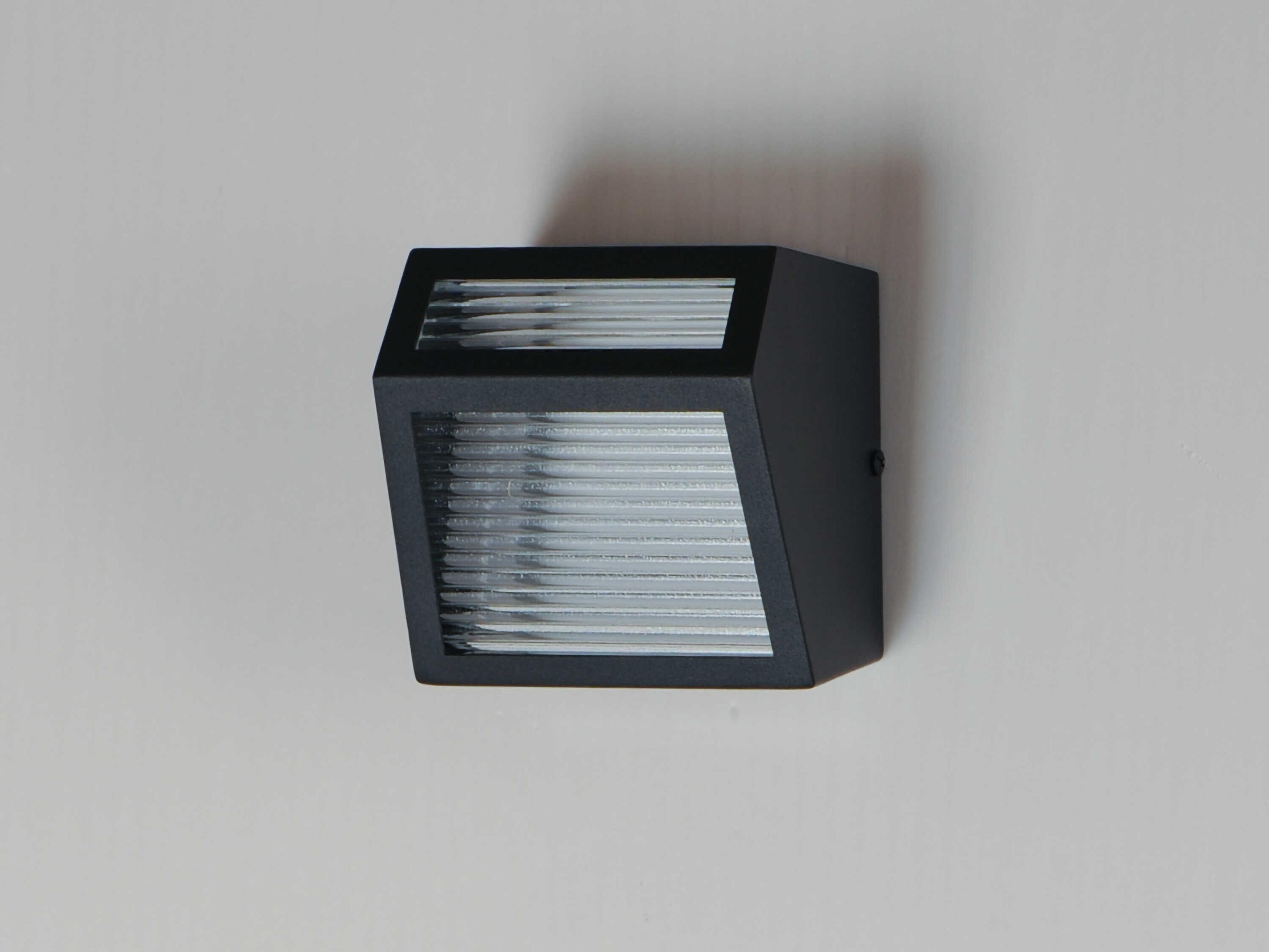 ET2 Totem 2 - Light Outdoor Wall Light