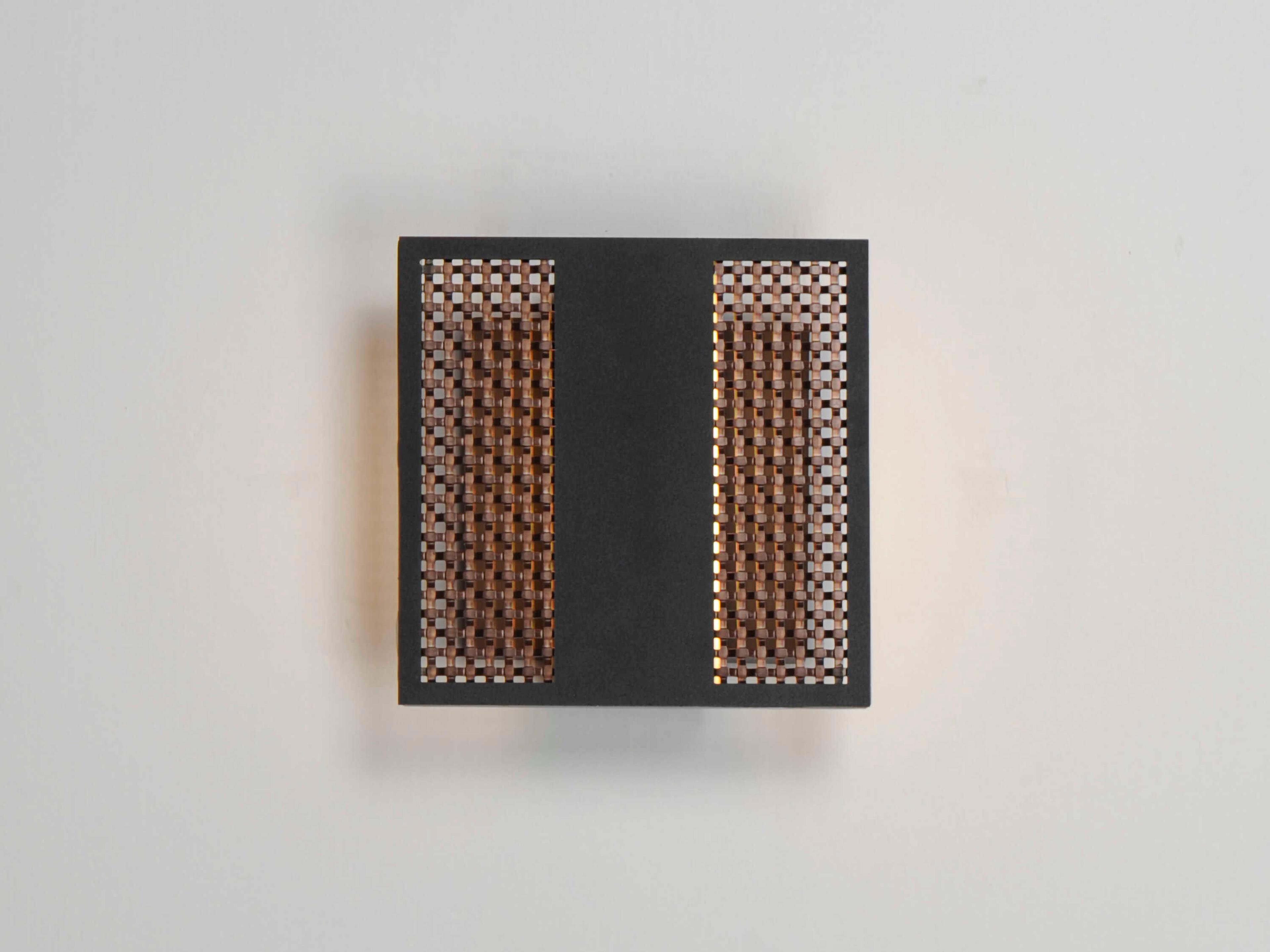 ET2 Interlace 1-Light Outdoor Wall Light