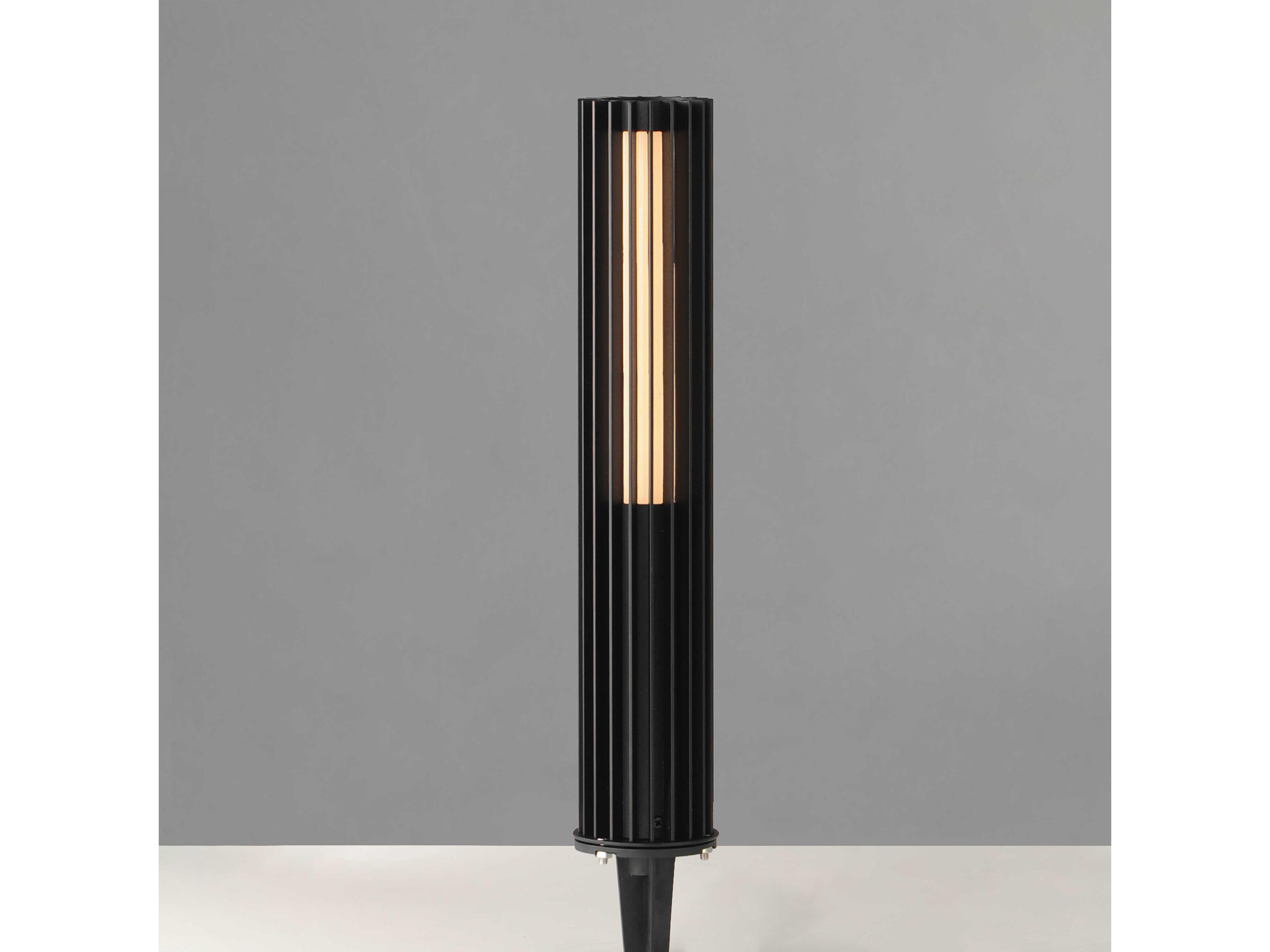 ET2 Citadel 3-Light Outdoor Path Light