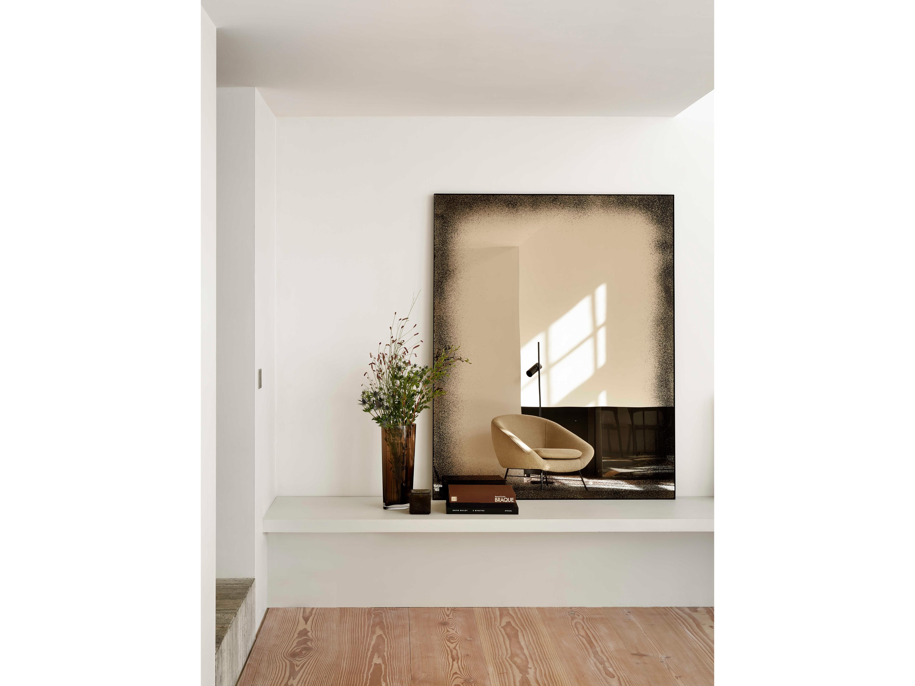 Ethnicraft Barrow Off White Lounge Chair