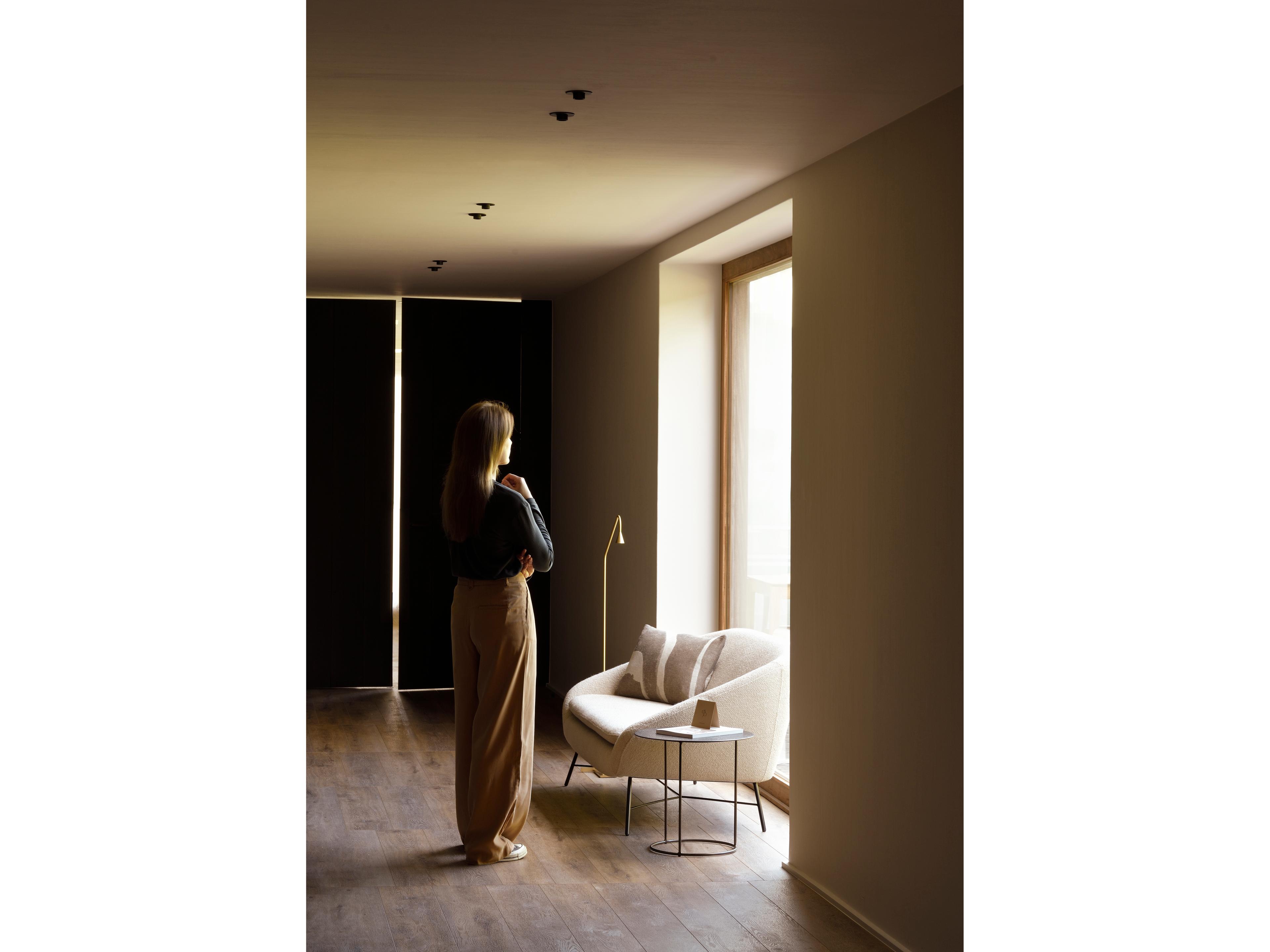 Ethnicraft Barrow Off White Sofa